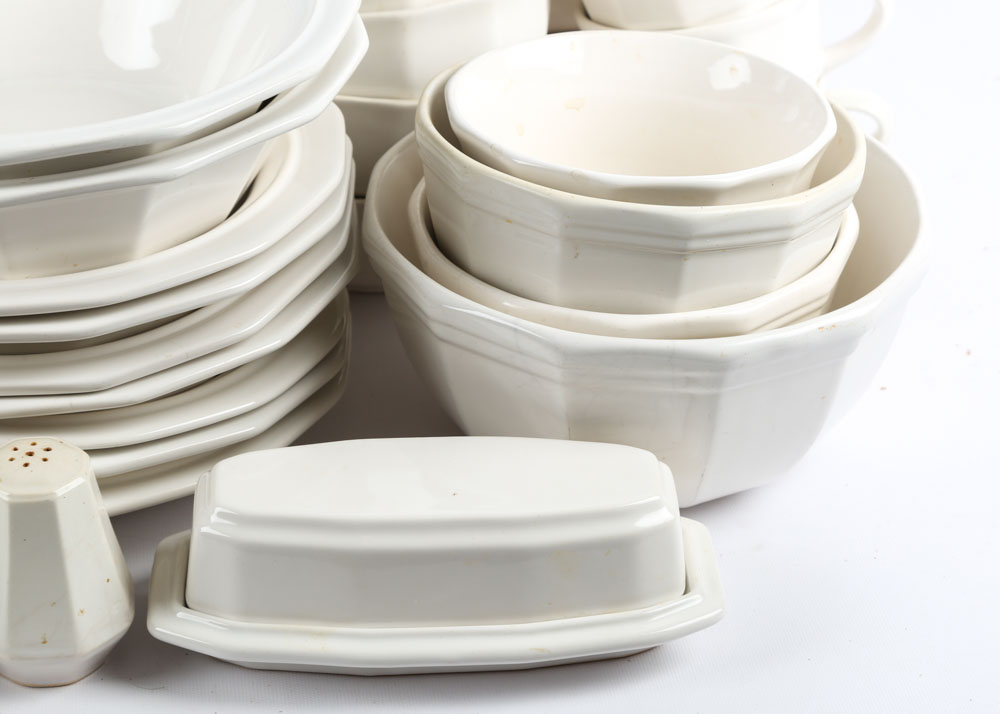 Pfaltzgraff "Heritage White" Dinnerware EBTH