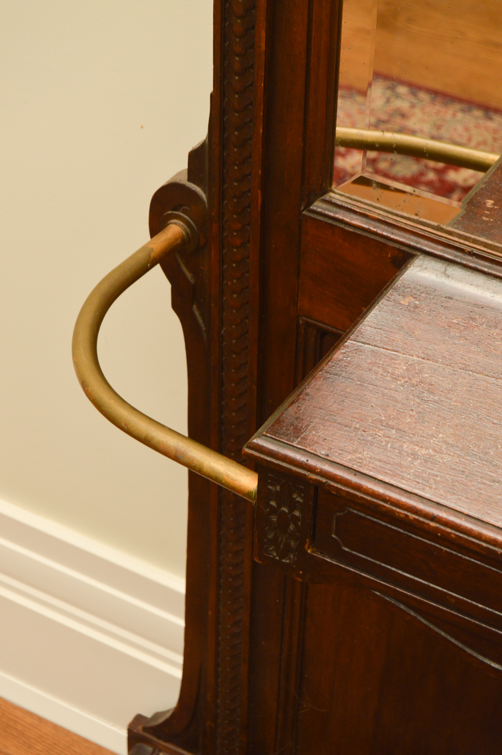 Antique Victorian Carved Walnut Hall Tree EBTH