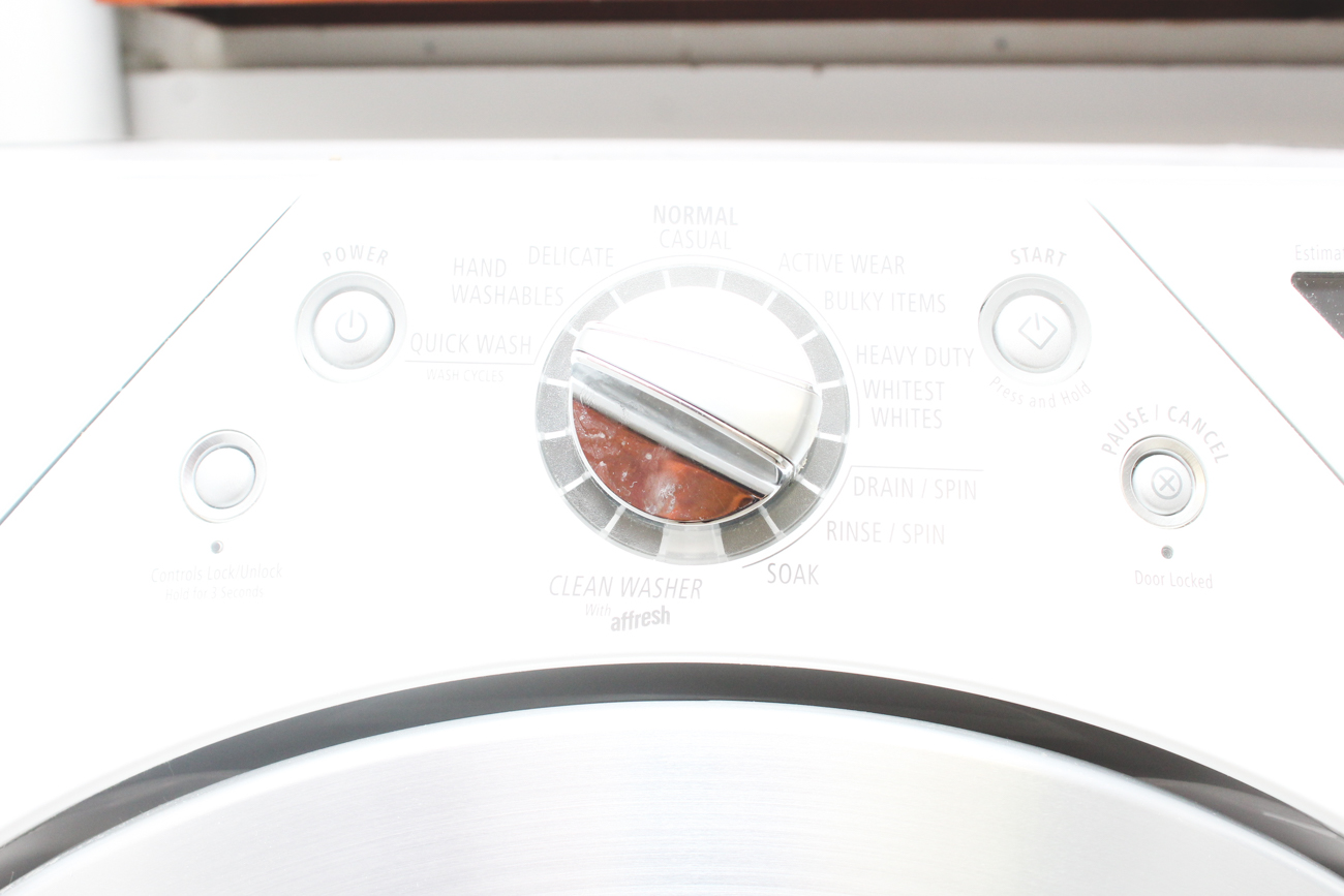 Whirlpool Duet Steam Washing Machine with Pedestal EBTH