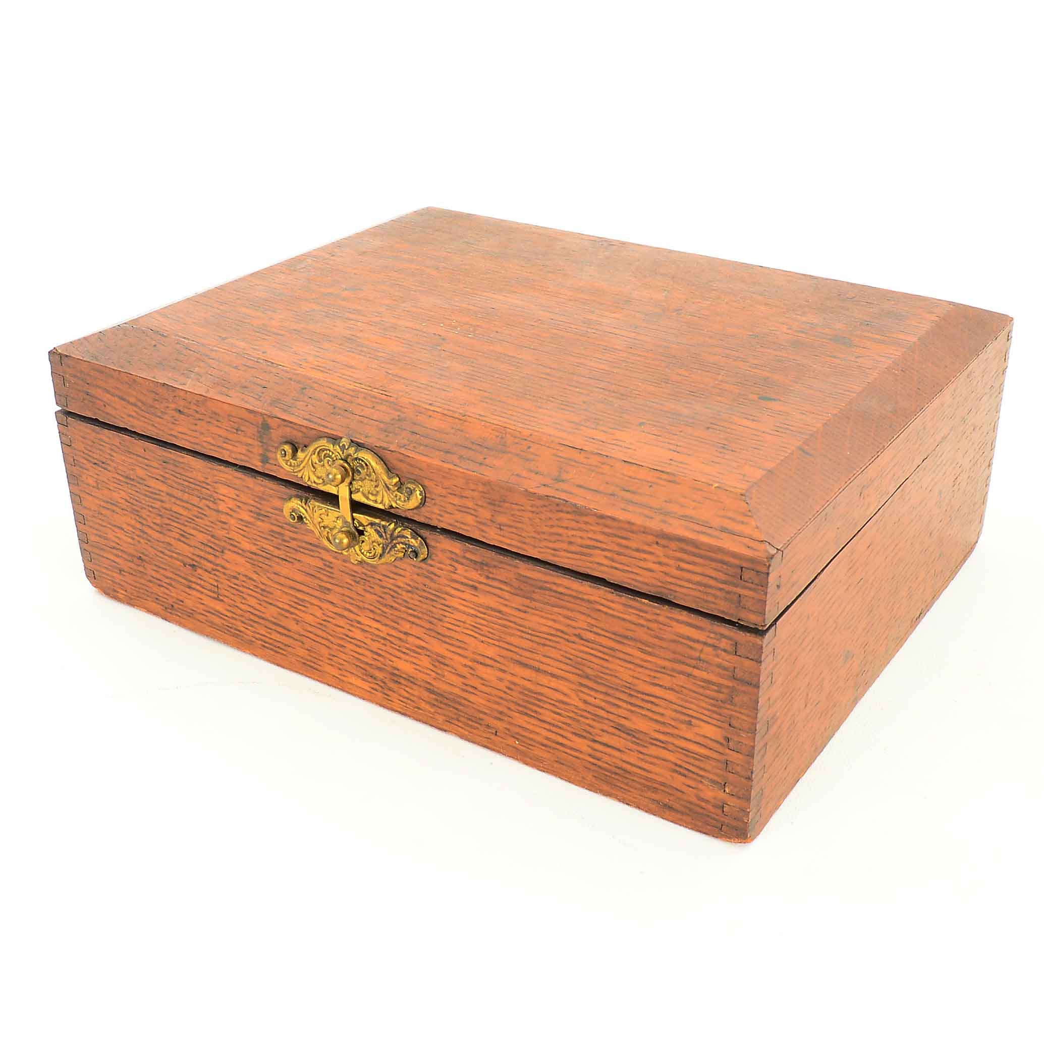 Vintage Oak Trinket Box EBTH