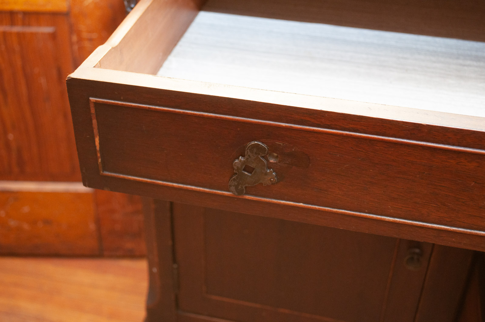 Vintage Voss Table Company Buffet EBTH