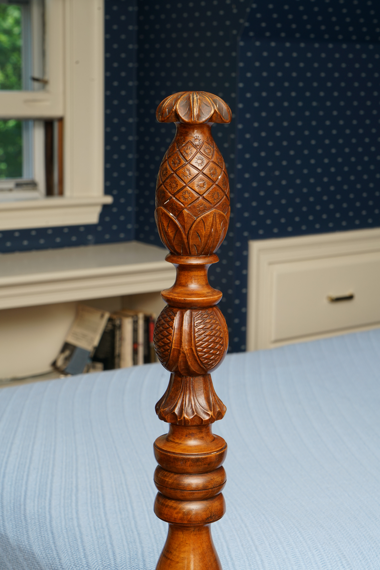 Pineapple Finial Four Poster Twin Bed Frame Pair EBTH