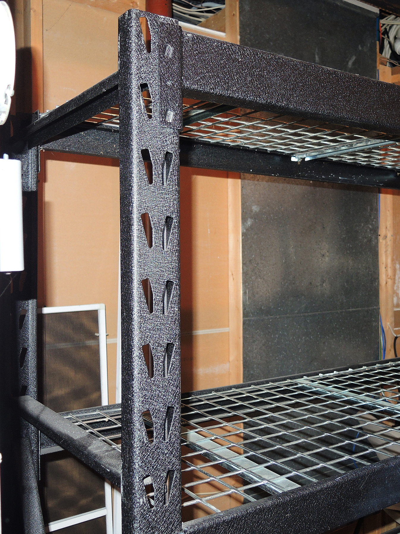 Black Heavy Duty Utility Shelf with Steel Shelves EBTH