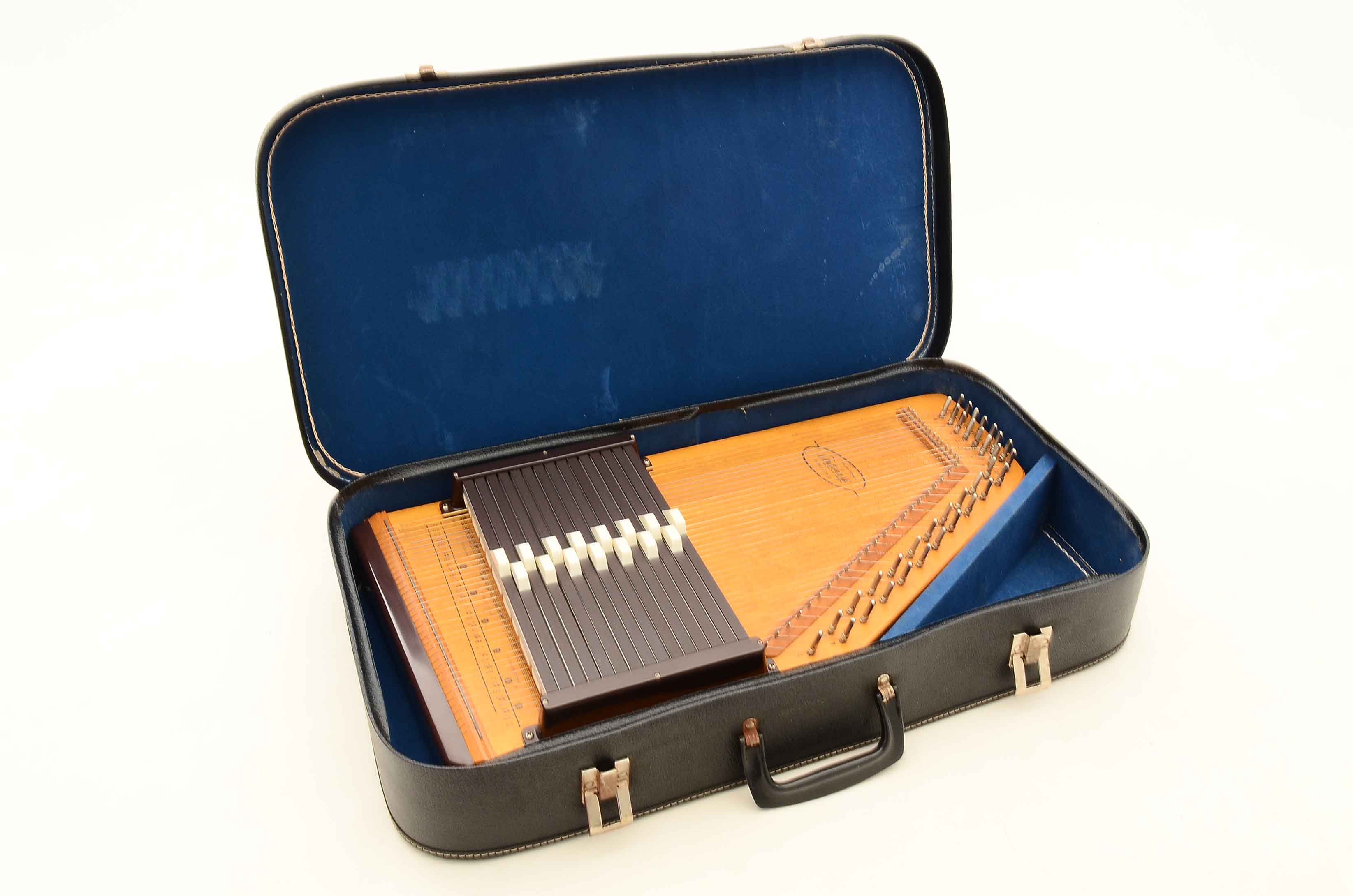 Silvertone Autoharp by Oscar Schmidt EBTH