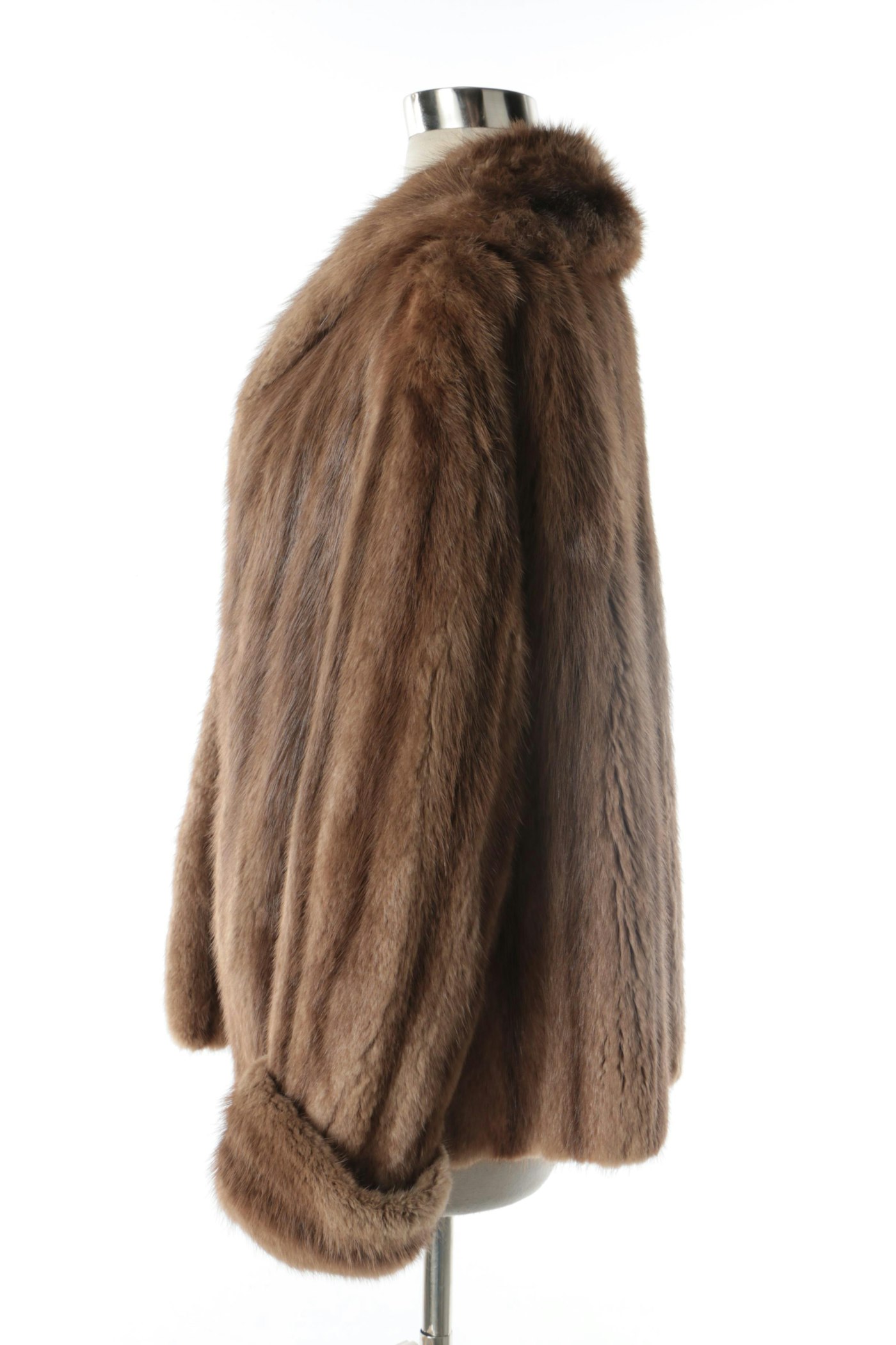 Women&#39;s Vintage Garland&#39;s of St. Louis Muskrat Fur Coat | EBTH
