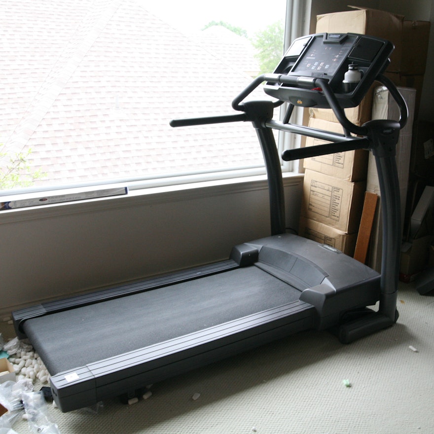 Smooth Fitness Treadmill - FitnessRetro