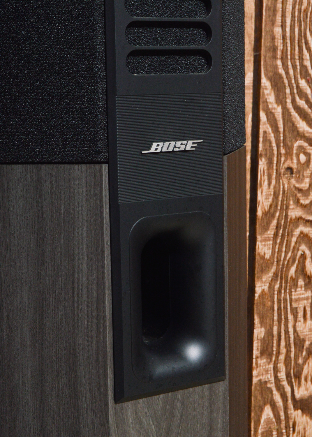 Bose 701 Tower Speakers EBTH