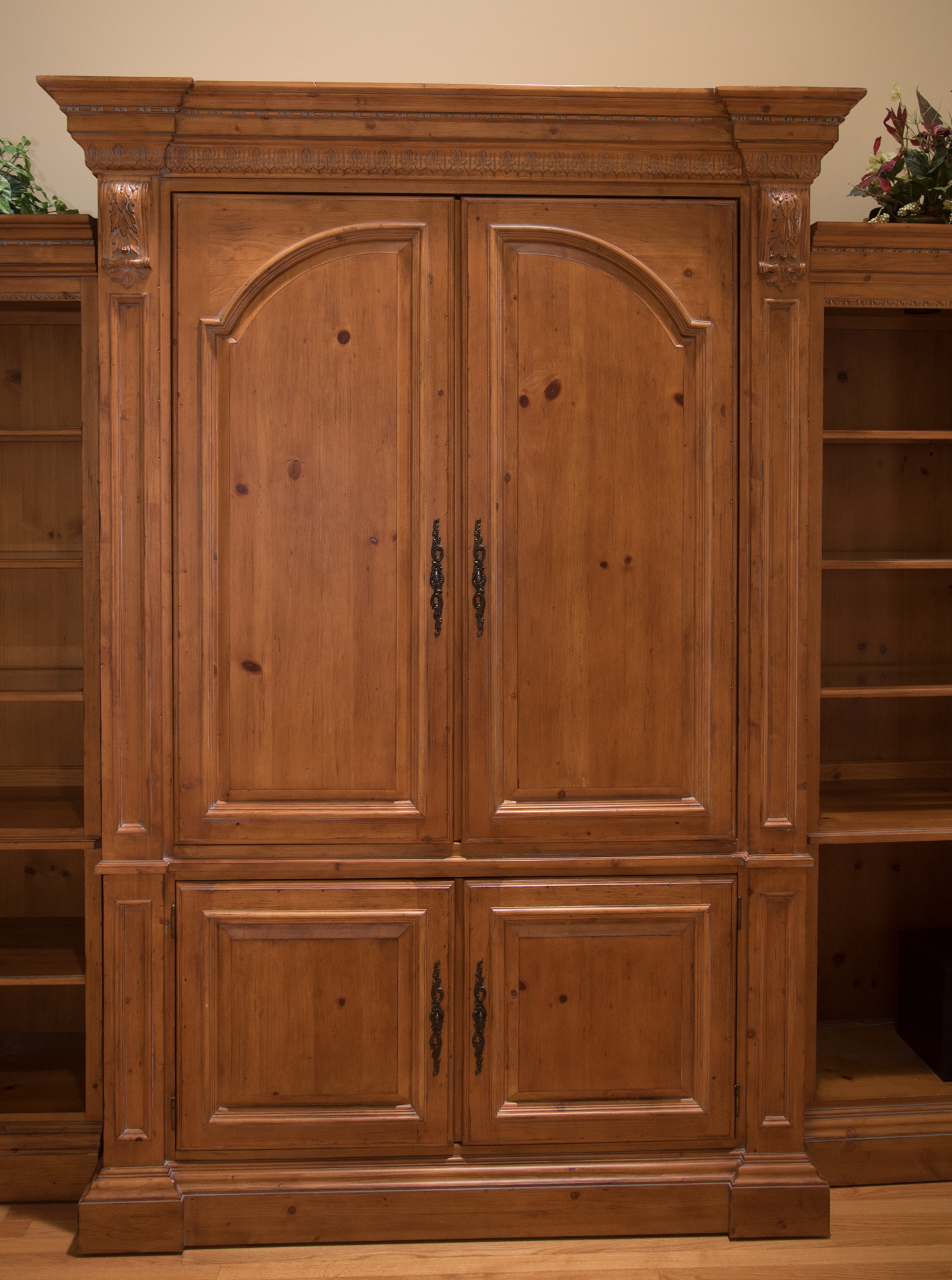 Ethan Allen Oversized Entertainment Center with Bookshelves EBTH