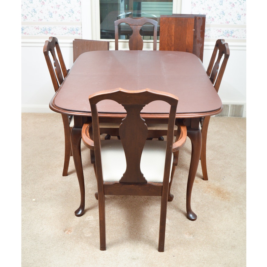 Vintage Queen Anne Style Dining Table With Chairs By Crawford Furniture Ebth