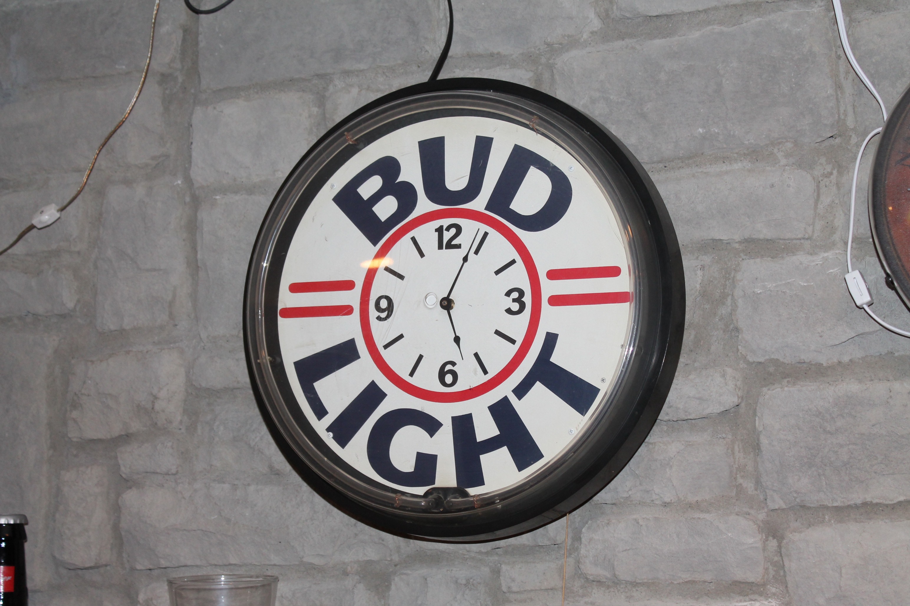 Neon Lighted Bud Light Wall Clock EBTH