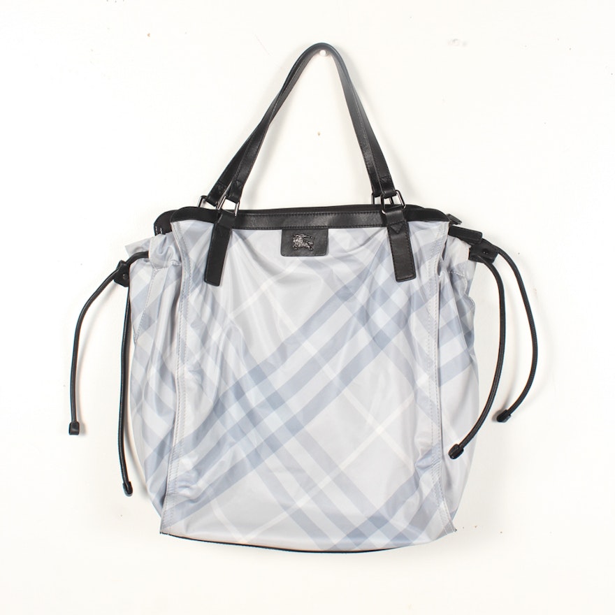 Burberry Buckleigh Packable Nylon Tote Bag : EBTH