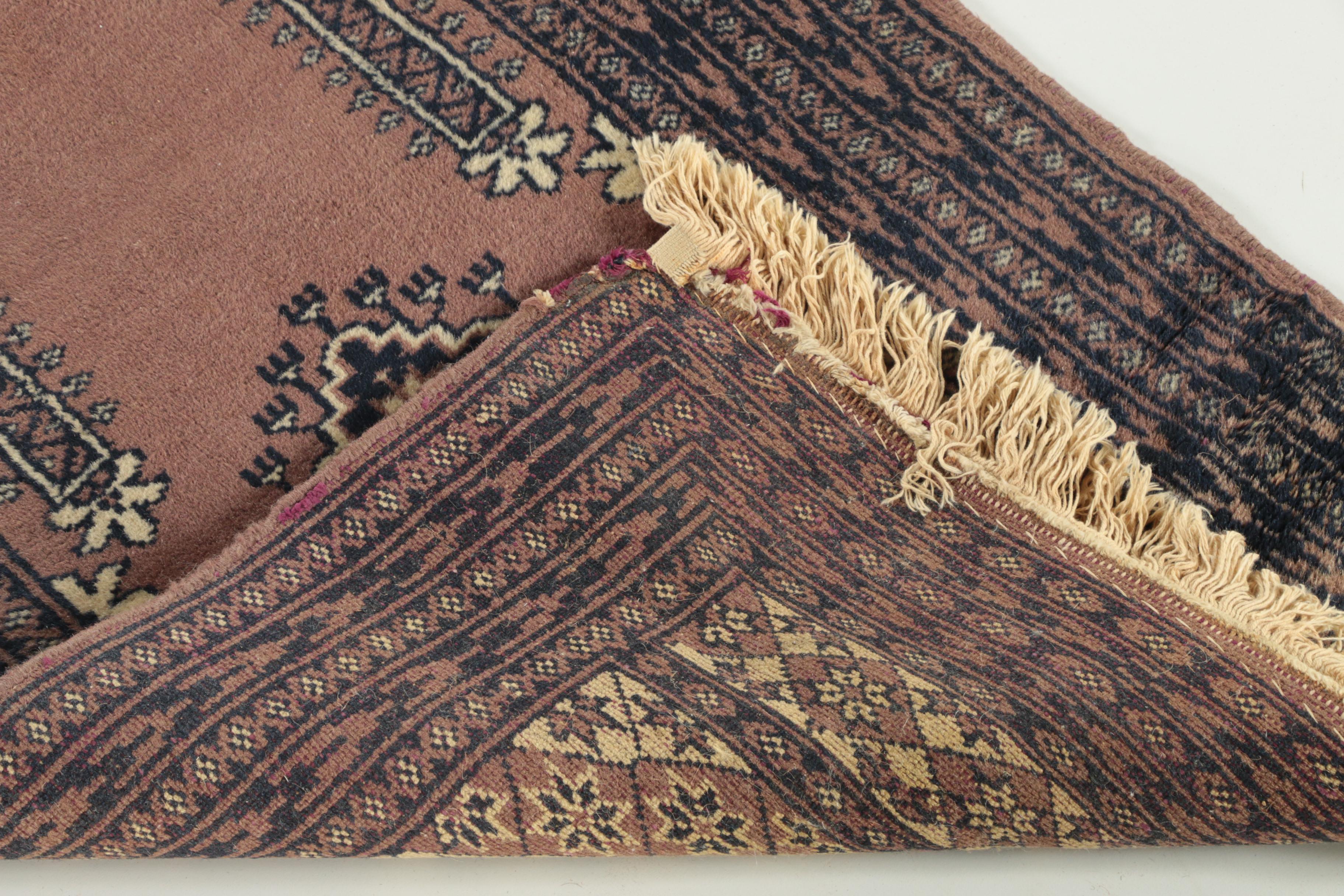 HandKnotted Pakistani Wool Prayer Rug EBTH