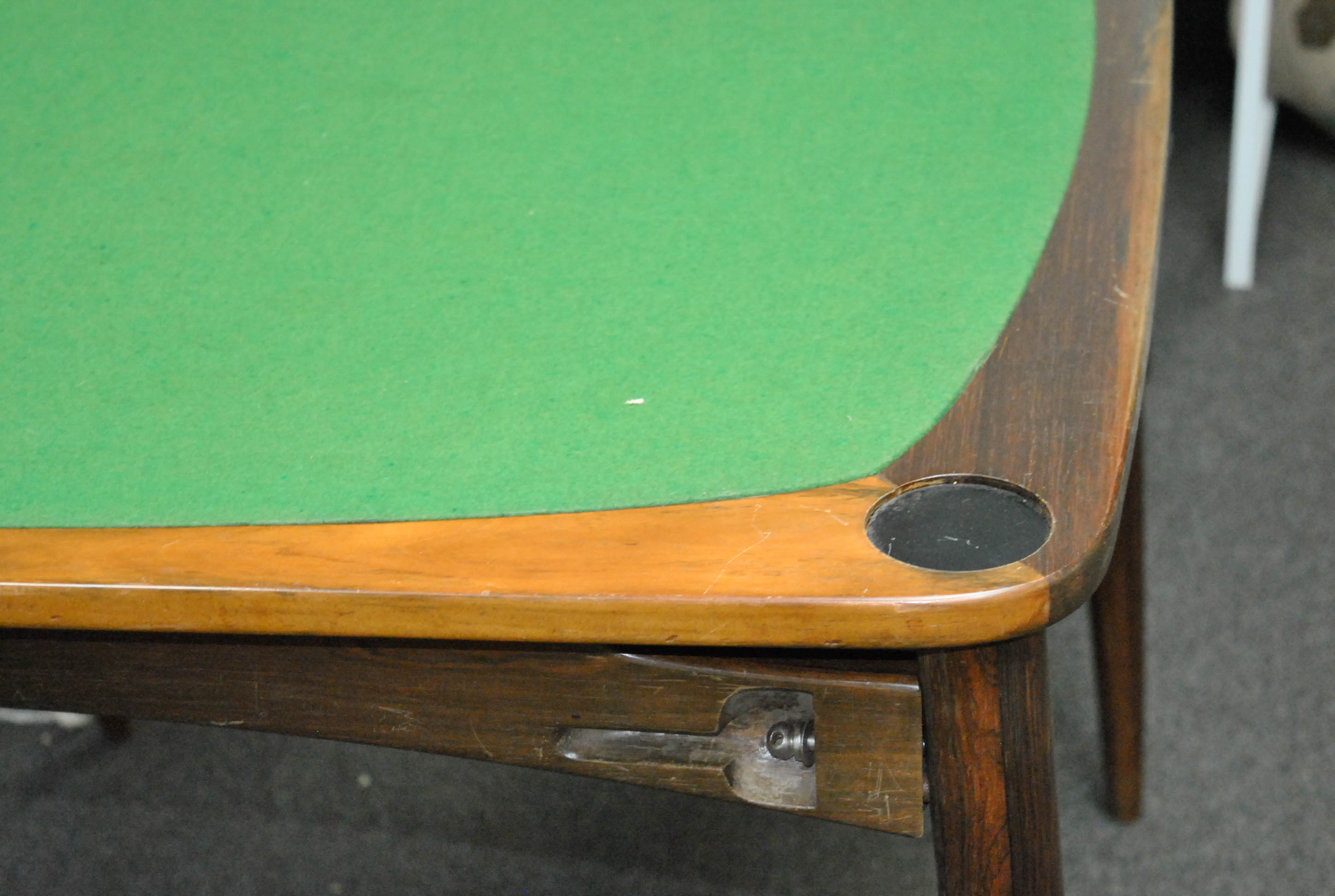 Felt Top Folding Game Table EBTH