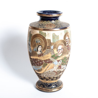 Hand-Painted Japanese Satsuma Vase Hand-Painted Japanese Satsuma Vase