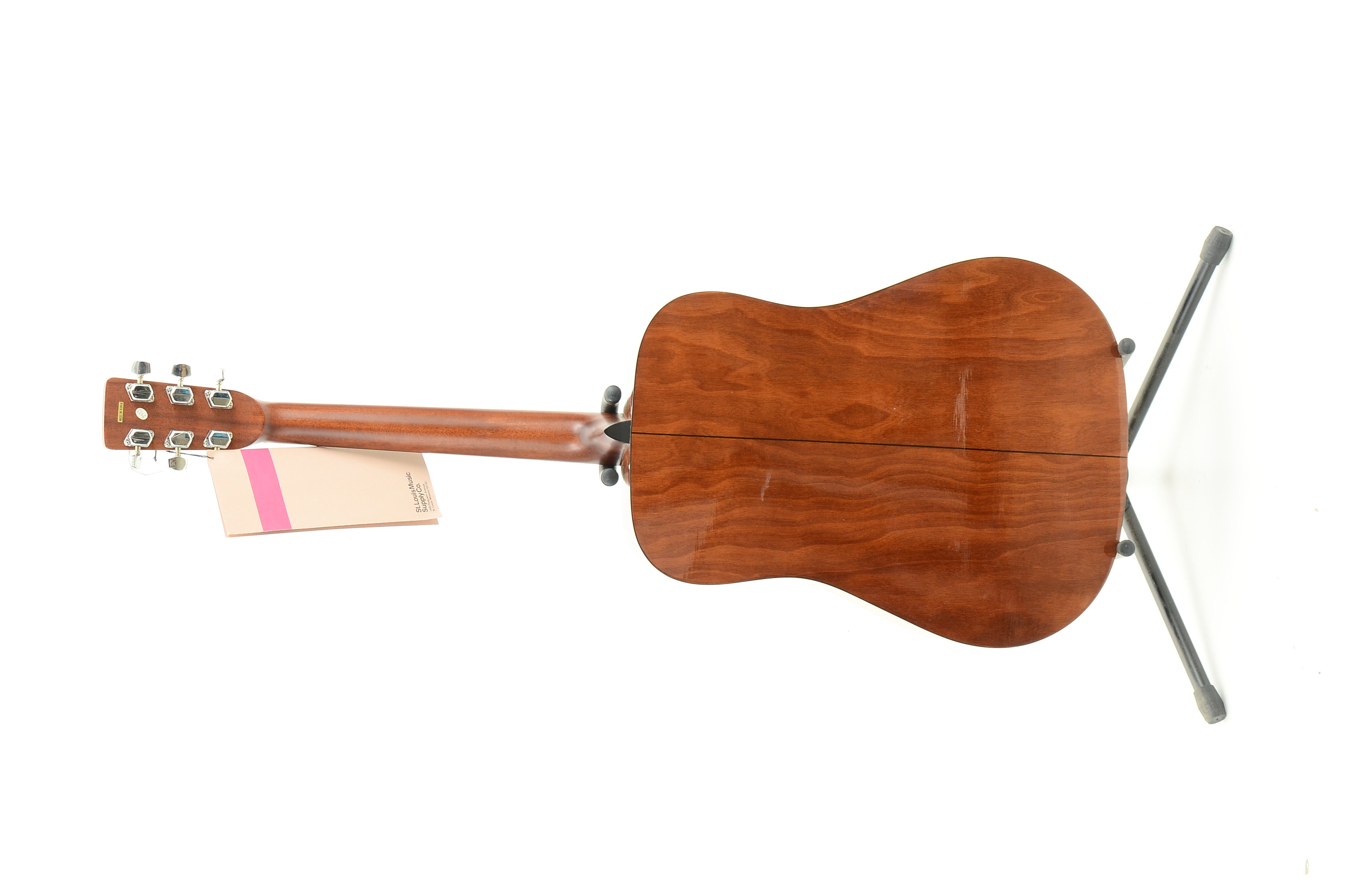 Alvarez 5220 Acoustic Guitar and Case EBTH