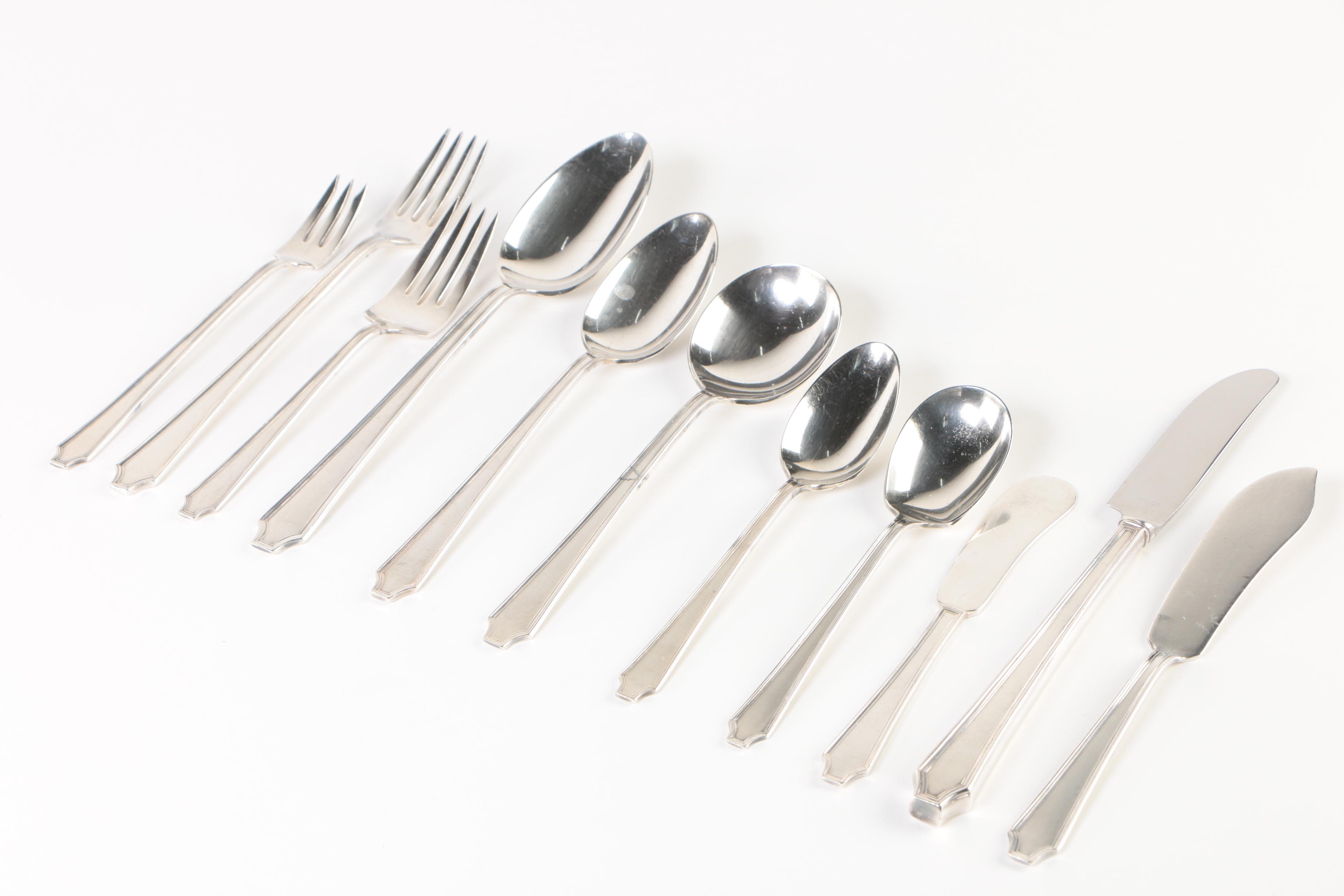 1847 Rogers Bros. "Legacy" Silver Plate Flatware Set EBTH