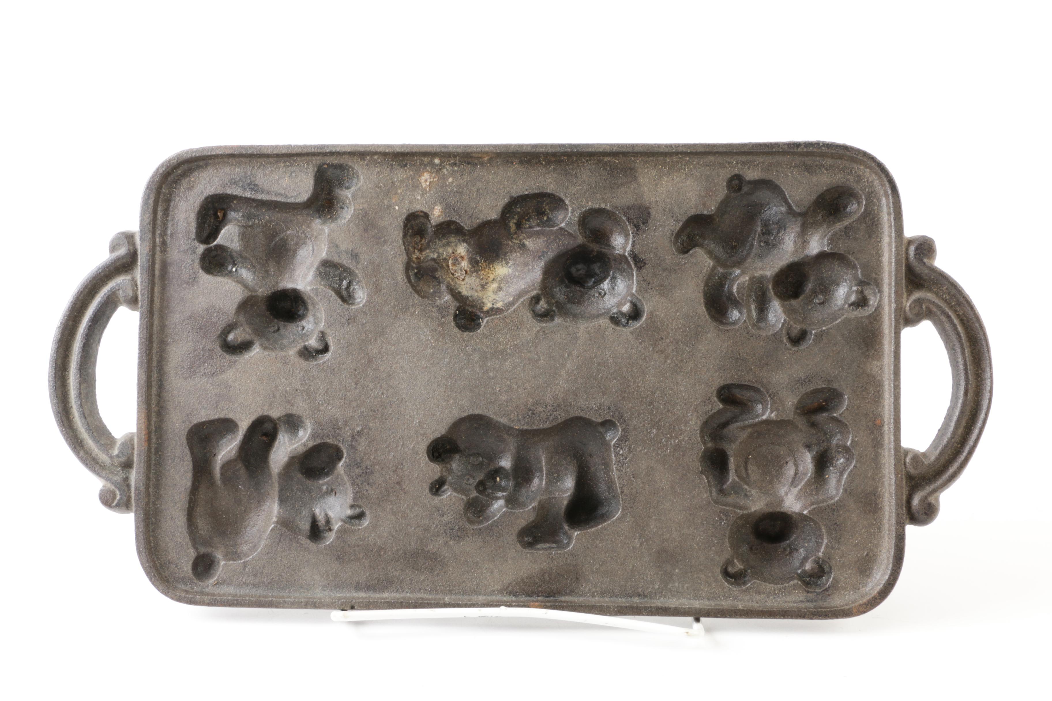 Vintage Cast Iron "Dancing Happy Teddy Bears" Mold with Ceramic Cake Pans EBTH