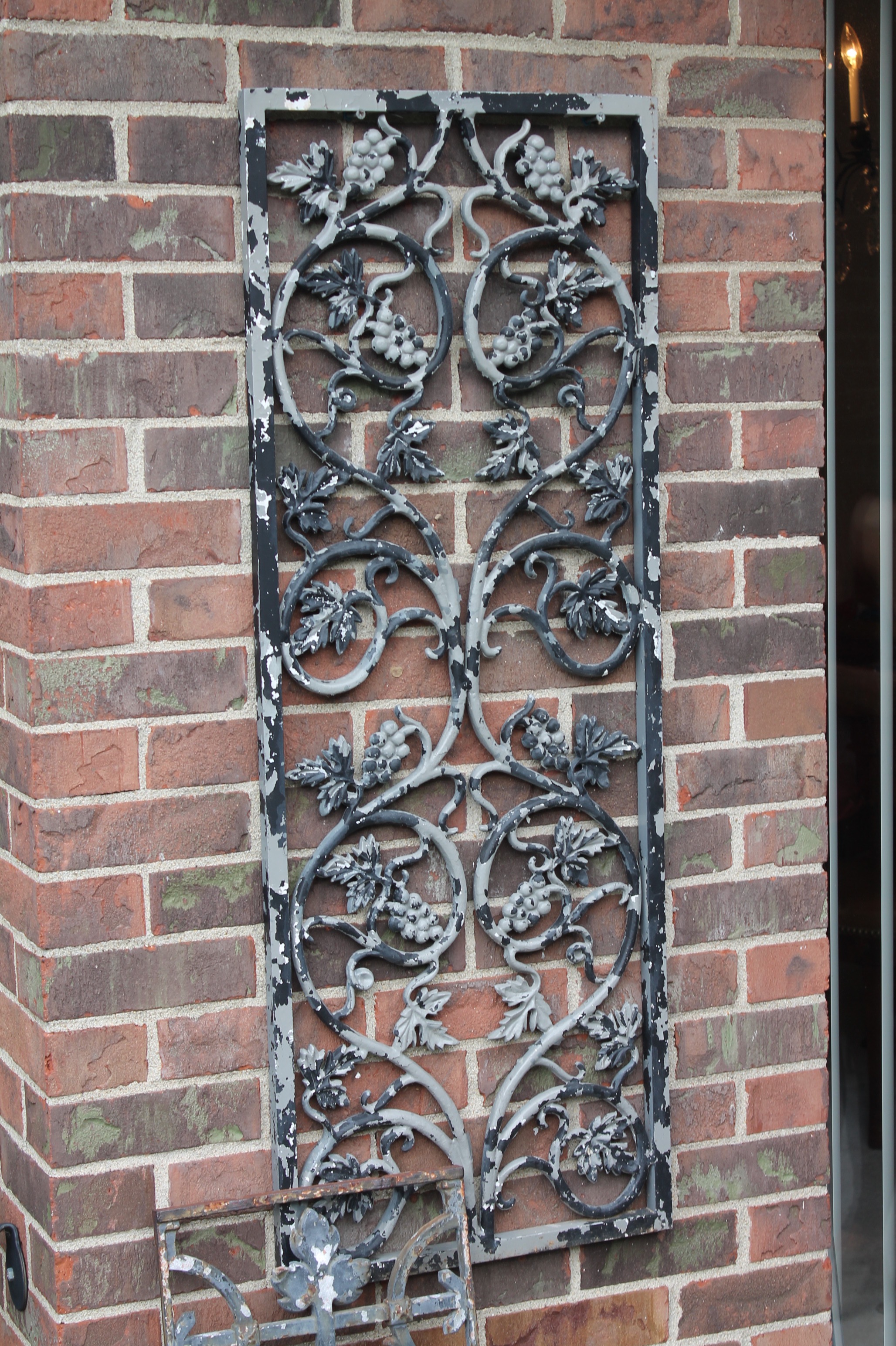 Cast Iron and Aluminum Metal Patio Wall Art EBTH