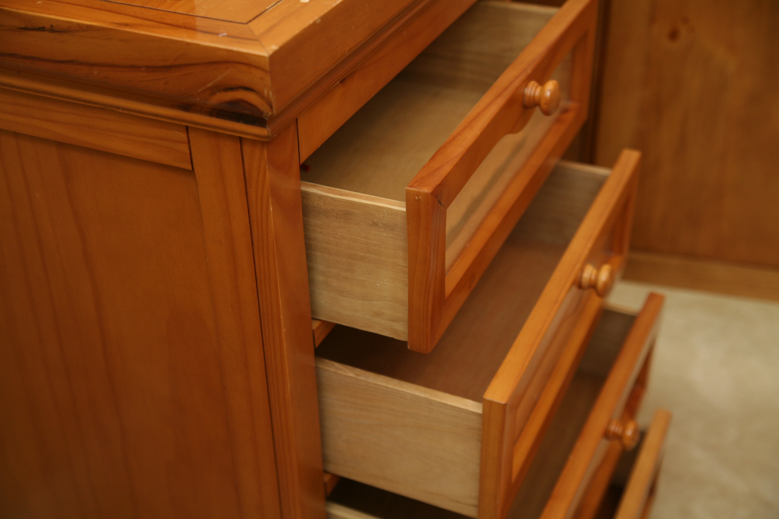 Pine Changing Table with Display Drawers EBTH