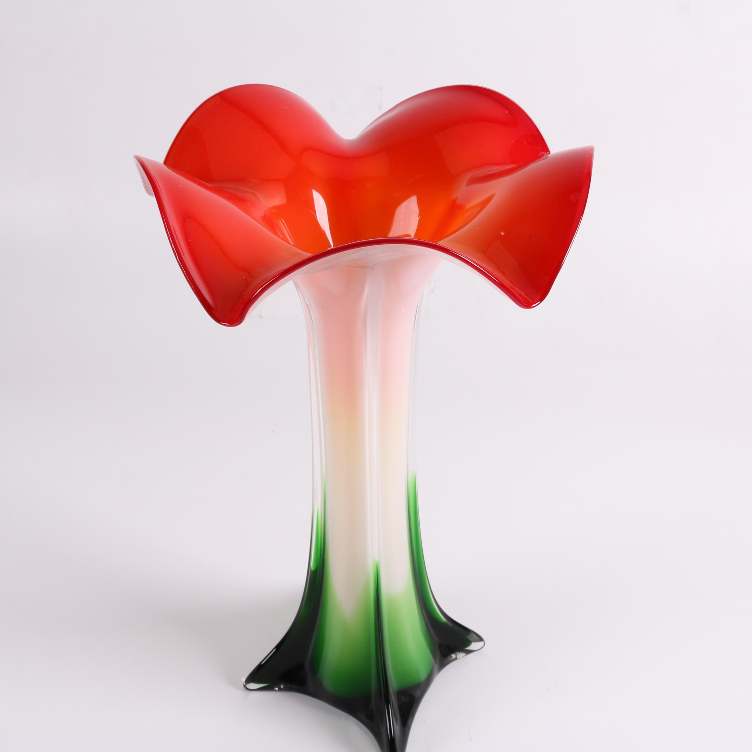 Lily Shaped Art Glass Vase EBTH