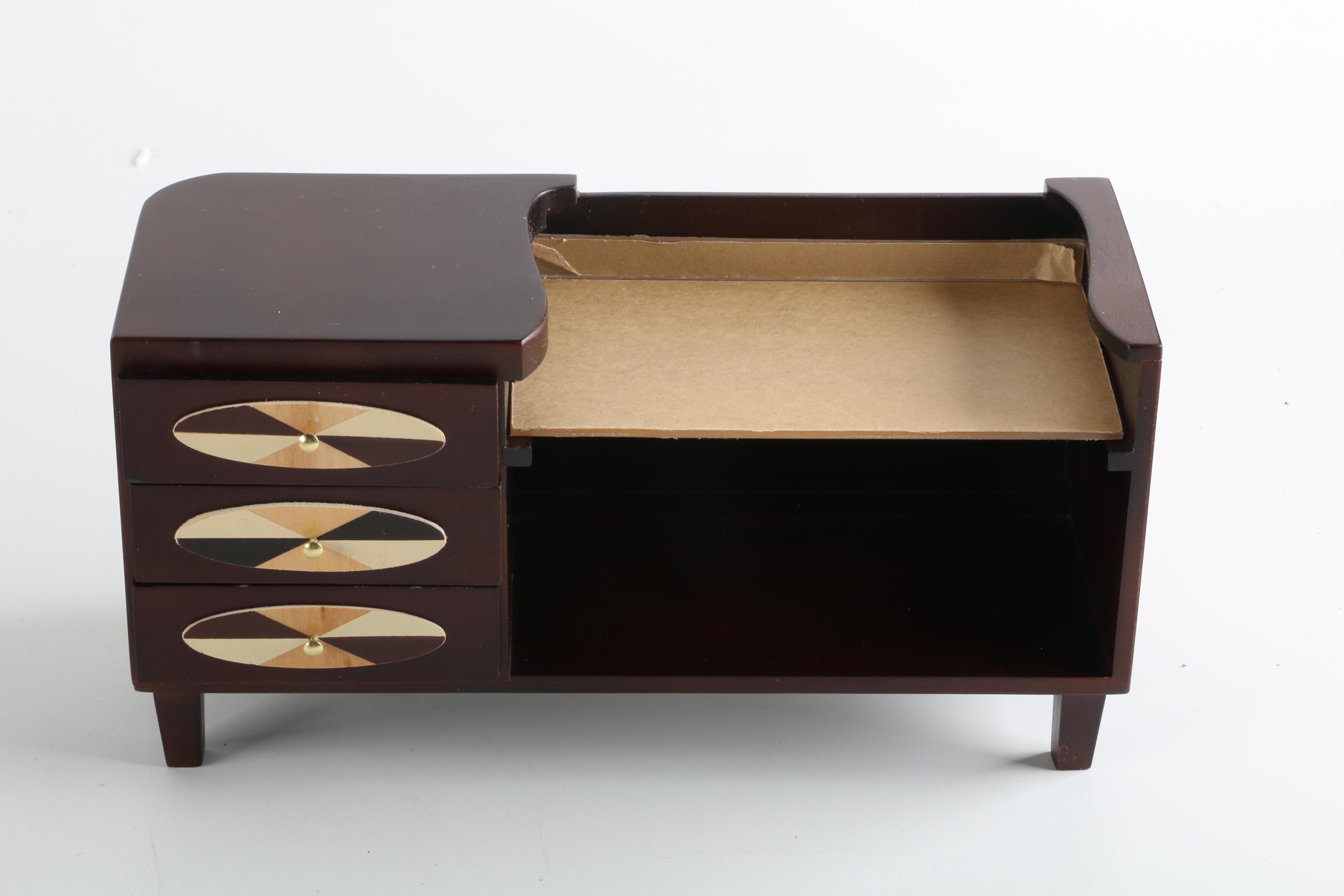 AshtonDrake Galleries "Gene Marshall Collection" Doll Furniture EBTH