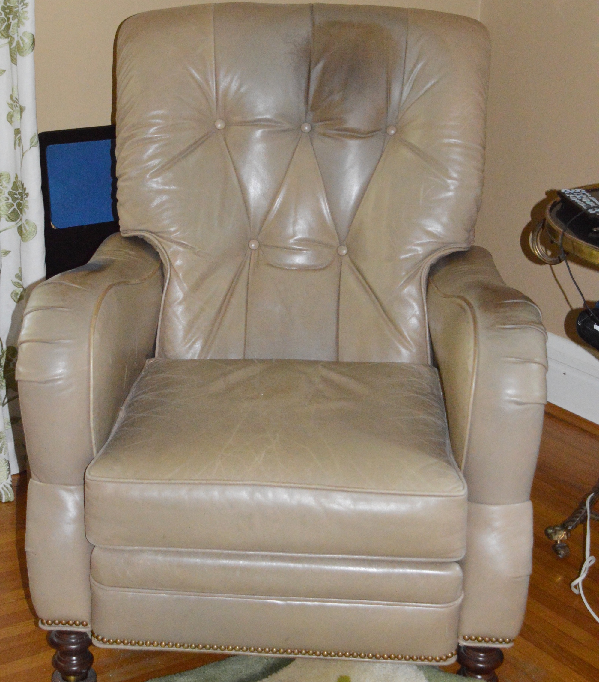 Motioncraft Leather Recliner with Antique Brass Nailhead Trim EBTH
