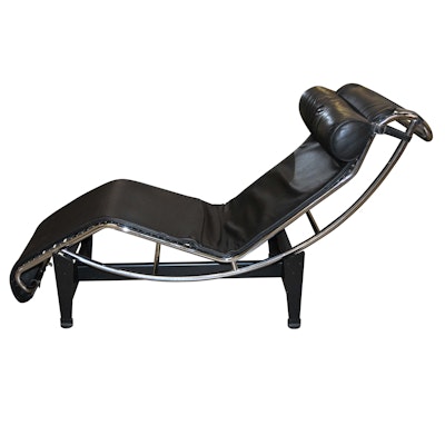 Le Corbusier "LC4" Black Leather Chaise Le Corbusier "LC4" Black Leather Chaise