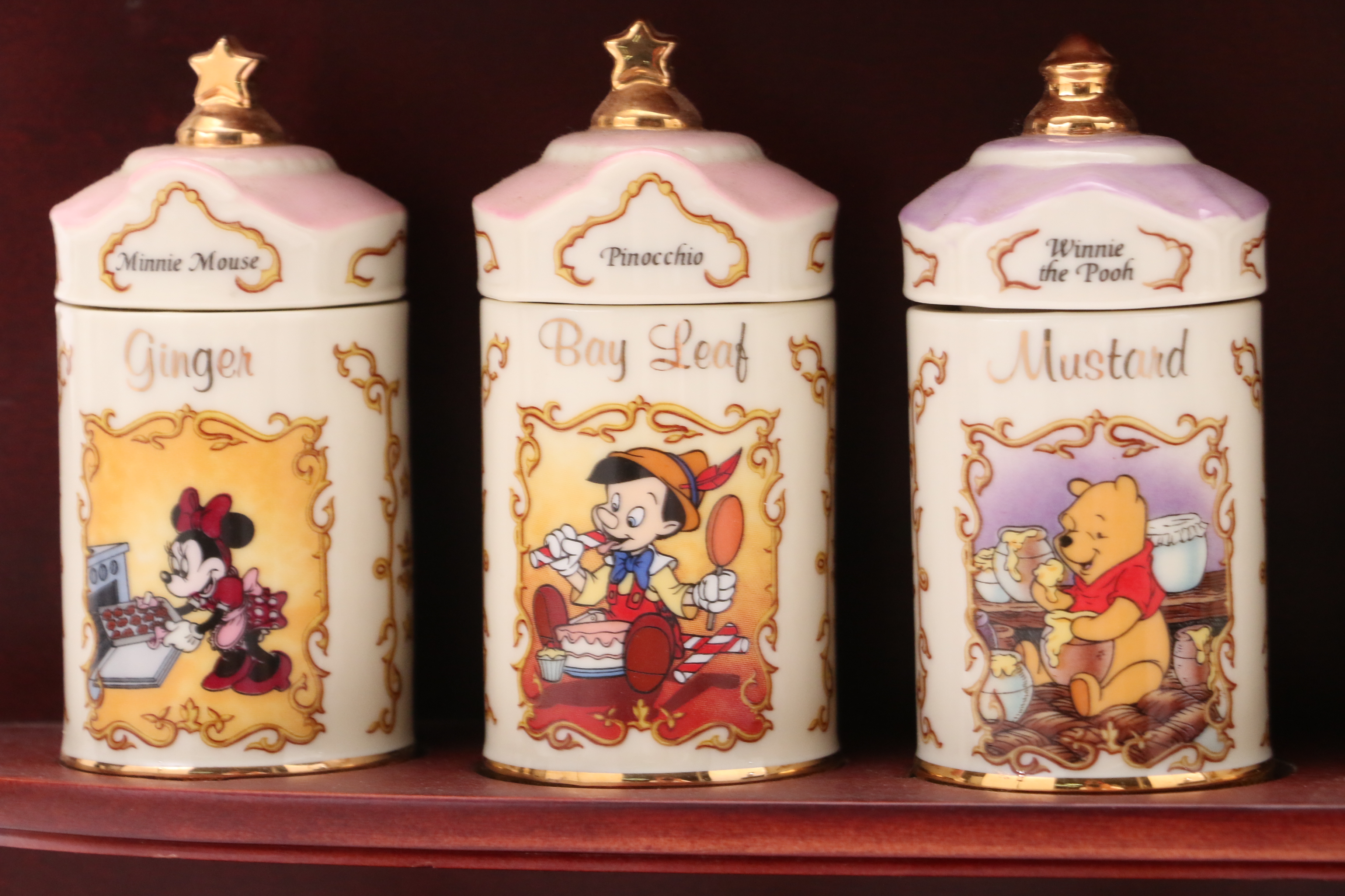 Lenox Walt Disney Spice Jar Collection with Wooden Rack | EBTH