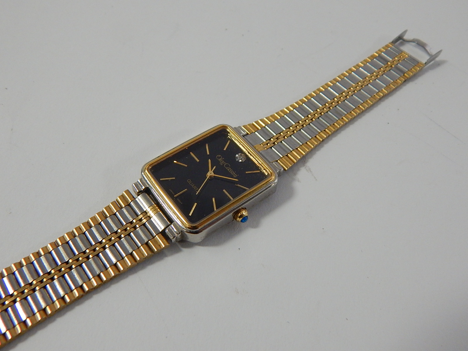 oleg cassini watch value