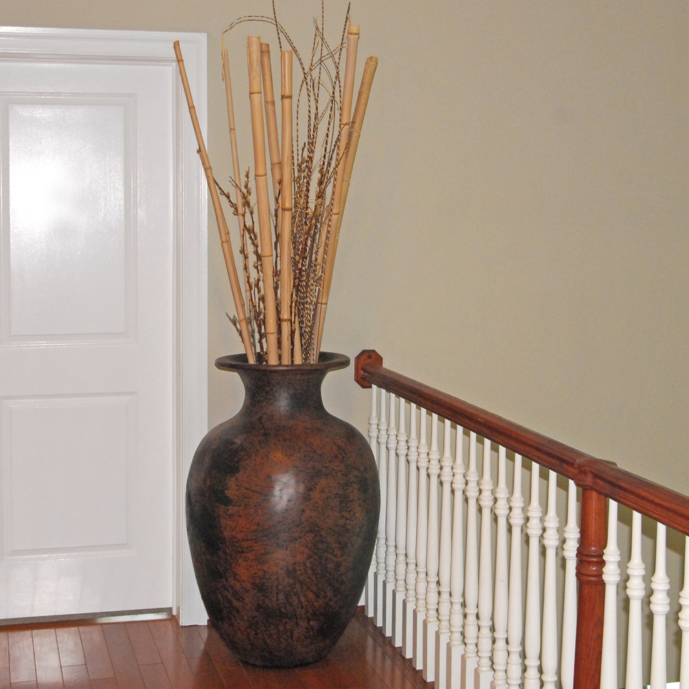 Large Cocuchas Mexican Pottery Floor Vase Ebth