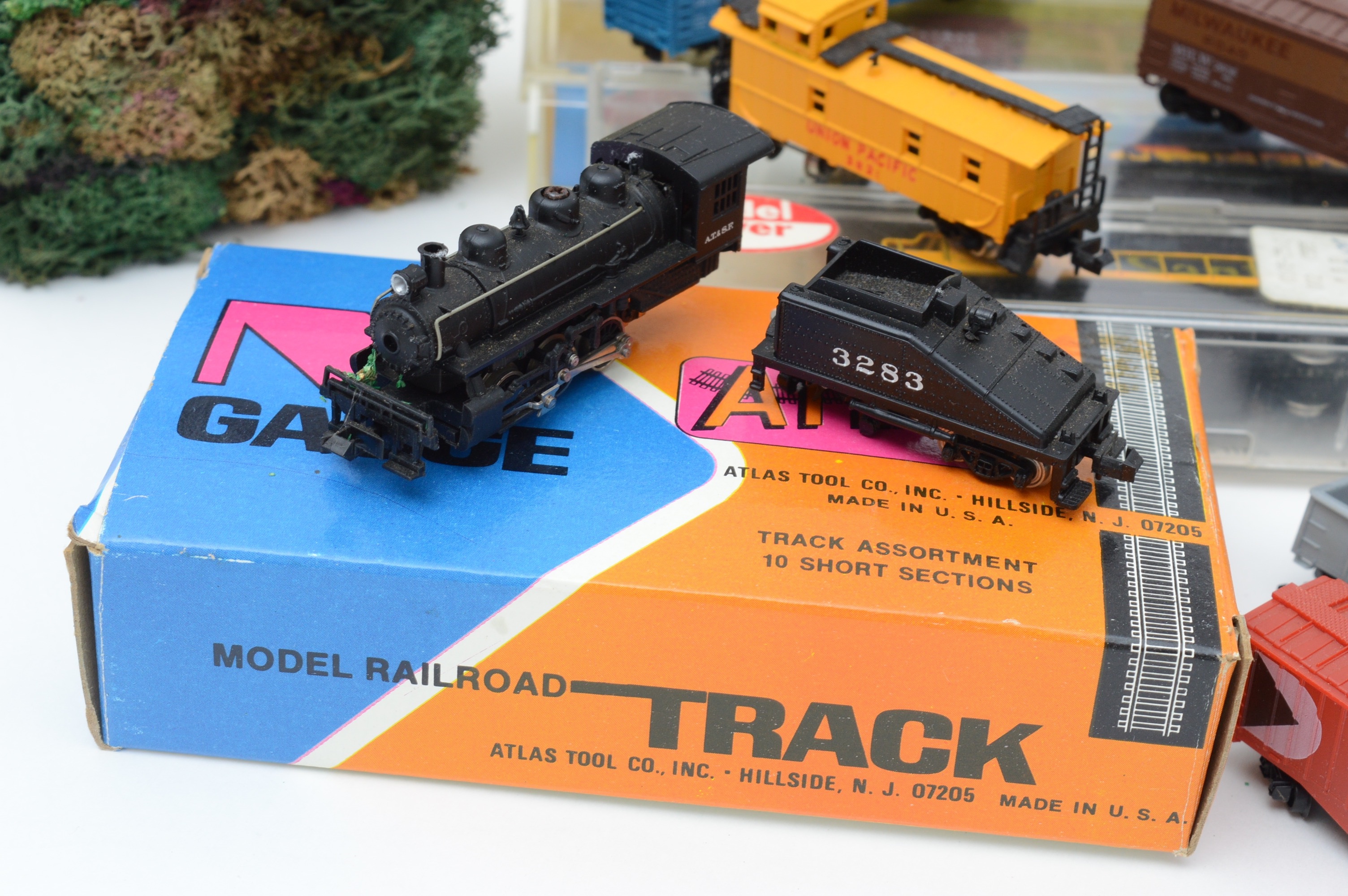 Miniature Electric Train Set and Accessories EBTH