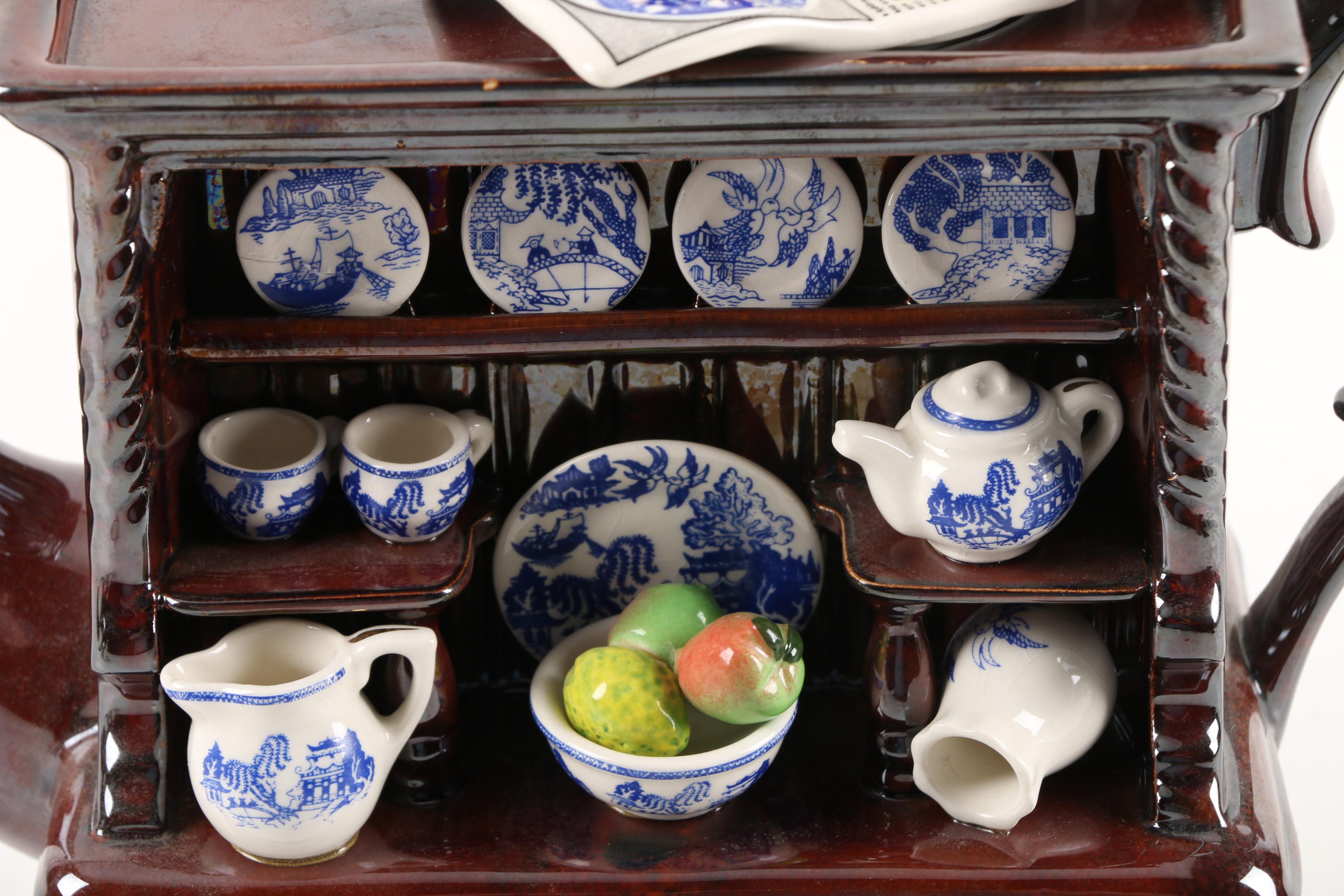 Cardew Design "Blue Willow Dresser" and Sadler "Blue Willow" Teapots EBTH