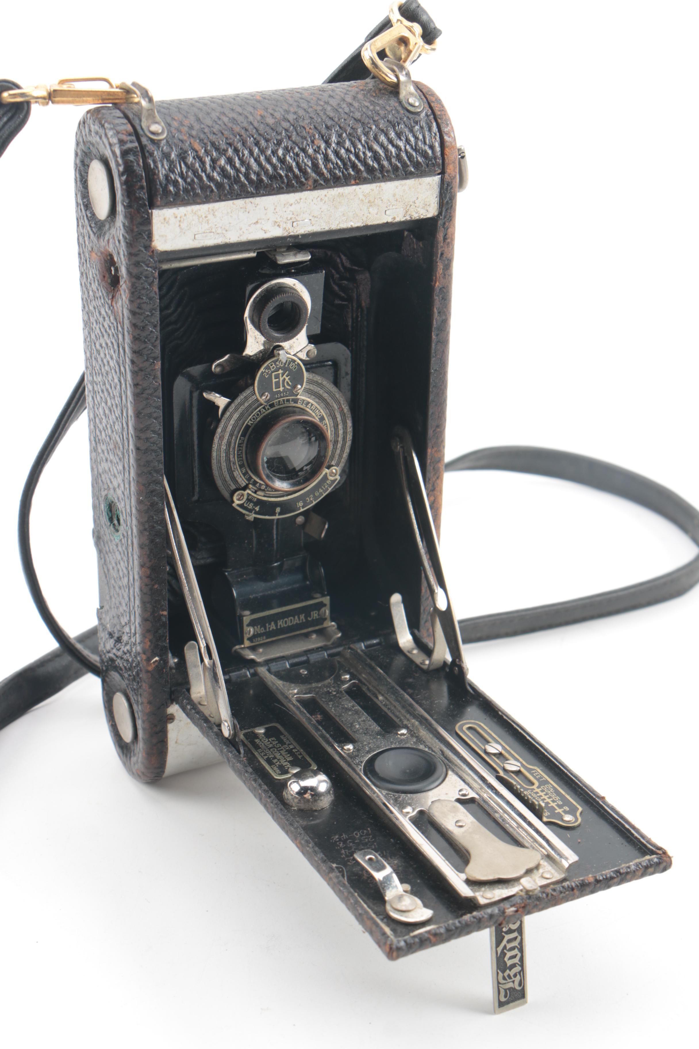 Vintage Kodak Brownie and Viewfinder Cameras EBTH