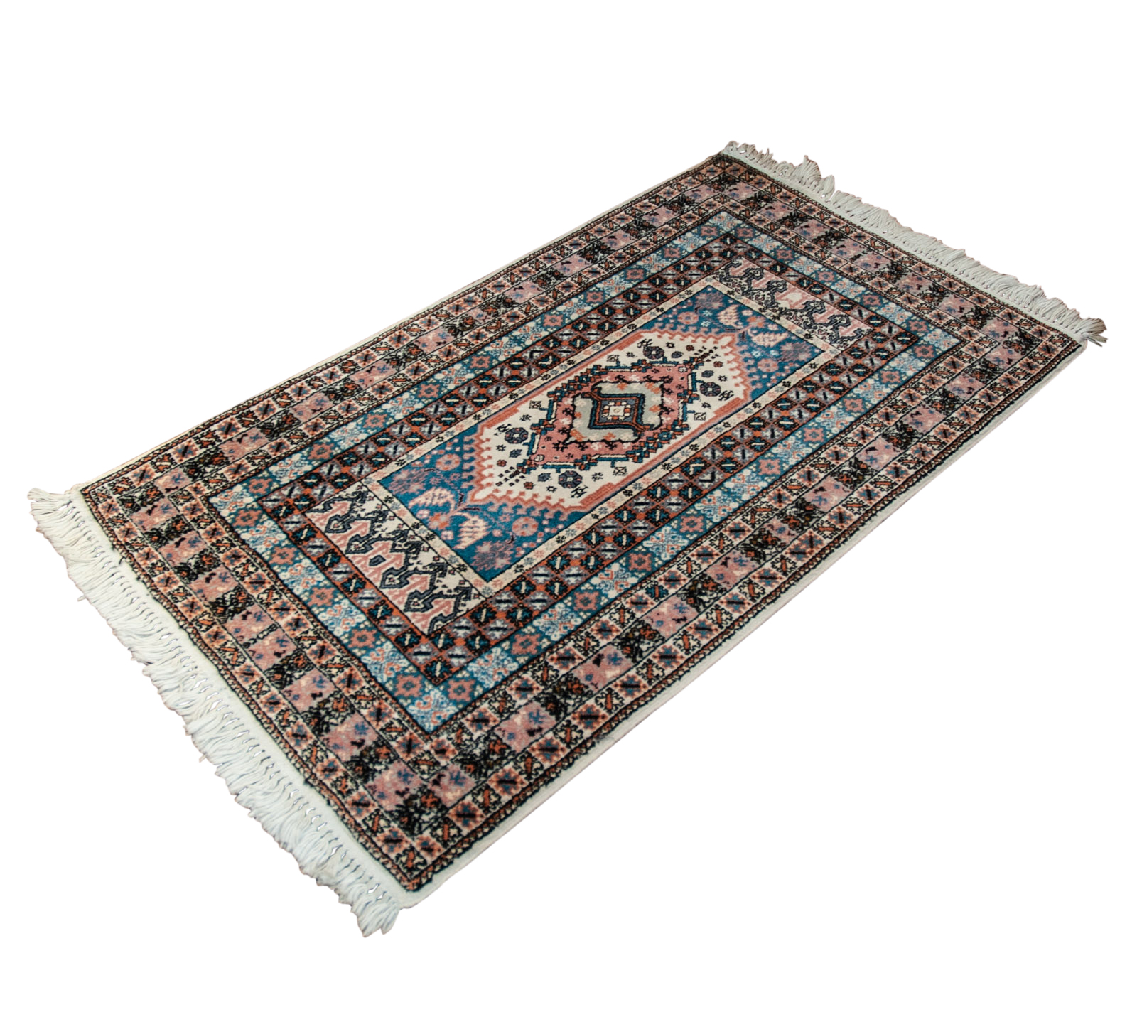 Handmade Moroccan Accent Rug EBTH