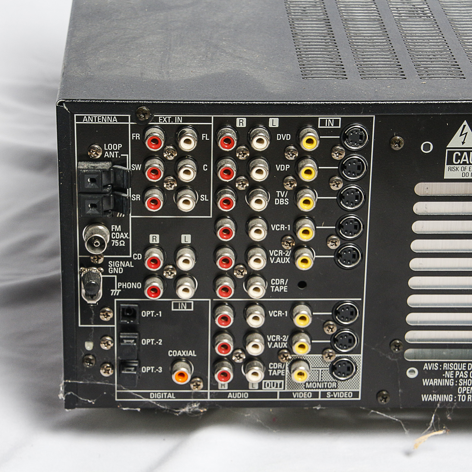 Denon AVR2801 5.1Channel AV Surround Receiver with Sony Bluray