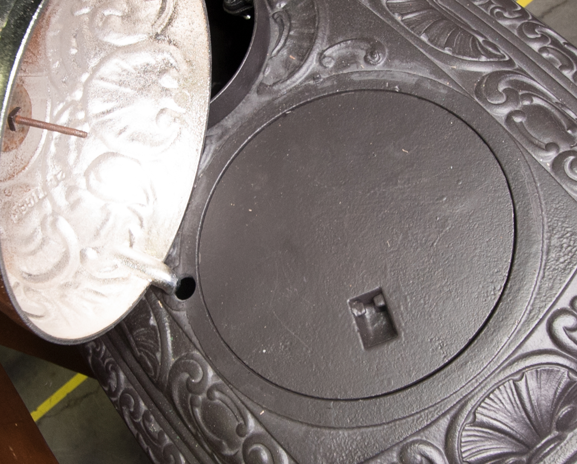 U.S. Stove Company Tiger Wood Burning Stove EBTH