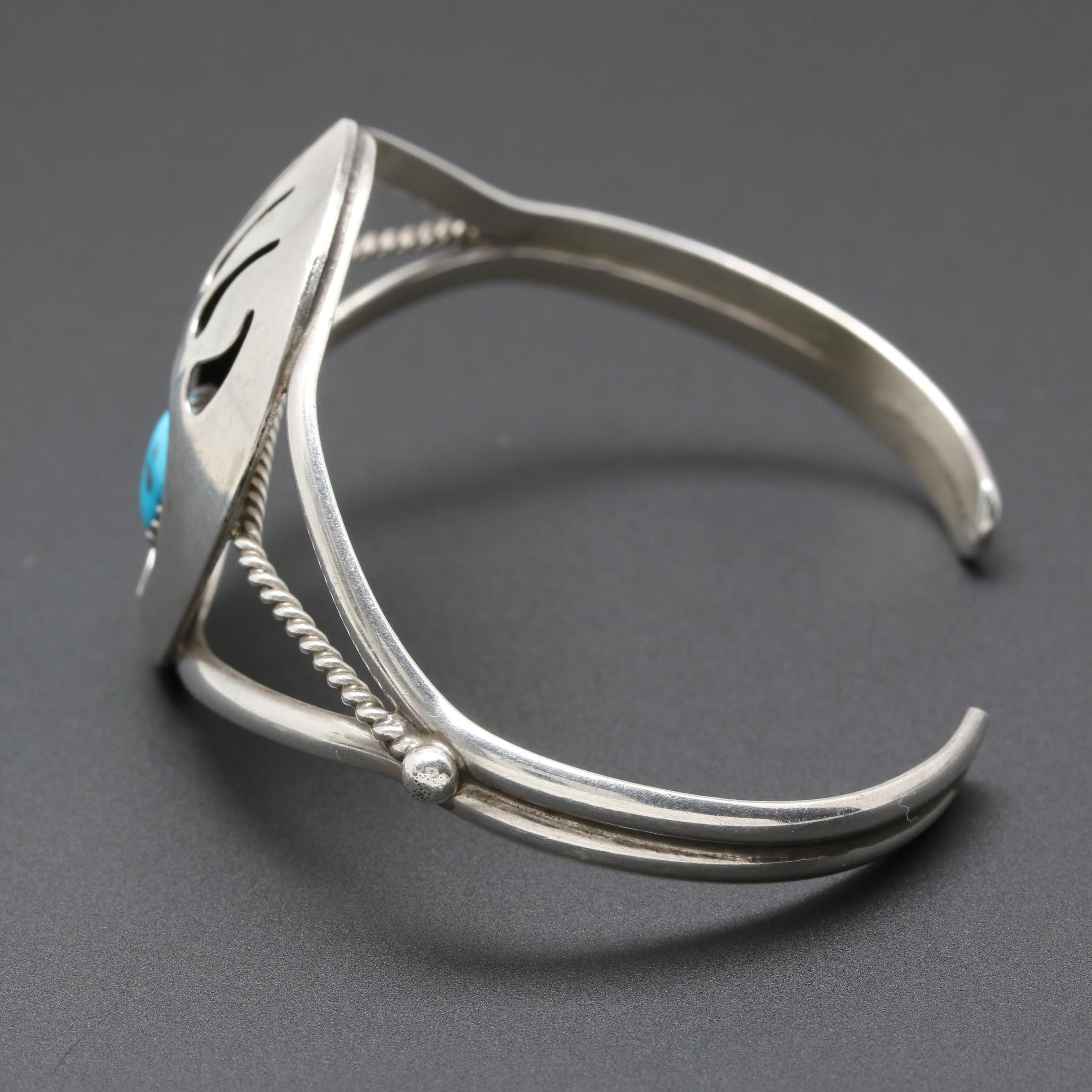 Southwestern Style Sterling Silver Turquoise Bear Paw Shadowbox Cuff | EBTH