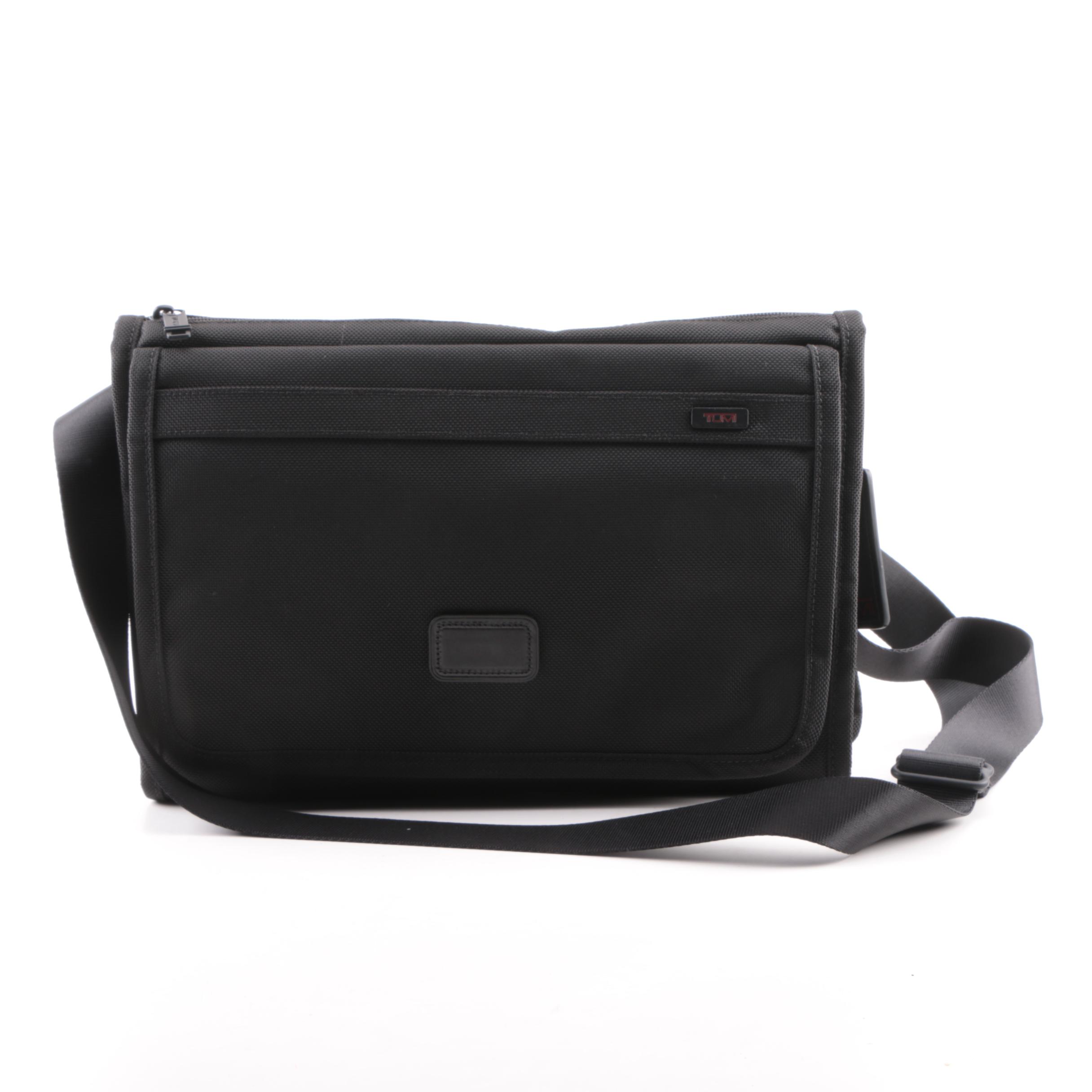 tumi nylon messenger bag