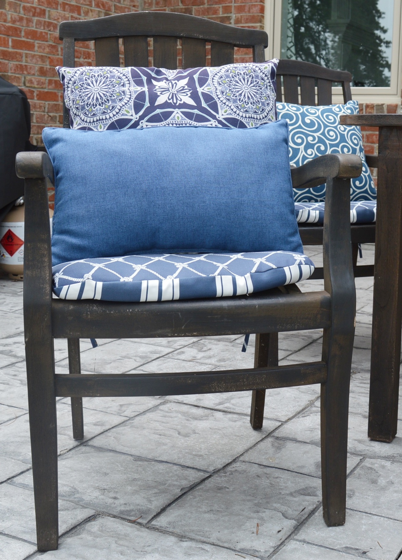 Smith & Hawken Teak Wood Patio Dining Set with Cushions EBTH