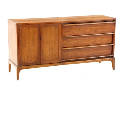Mid Century Modern Walnut Credenza Mid Century Modern Walnut Credenza