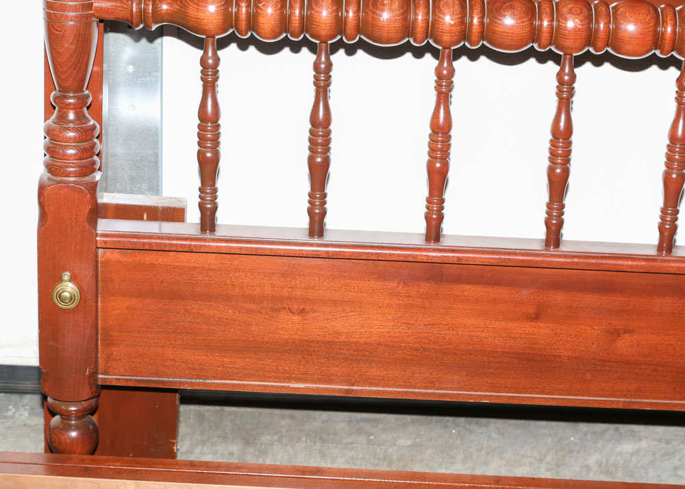 Colonial Revival FullQueen Bed Frame by Kincaid EBTH