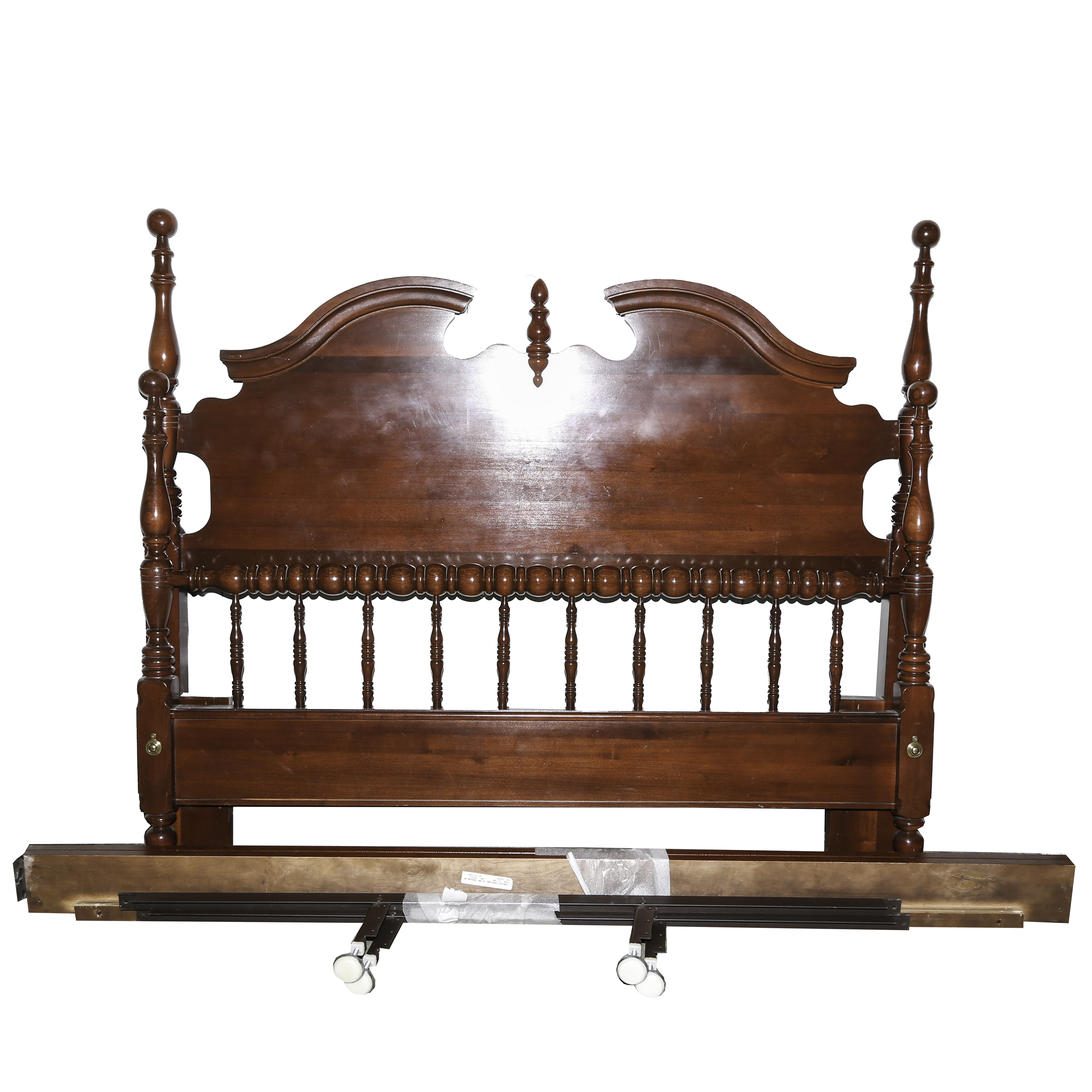 Colonial Revival FullQueen Bed Frame by Kincaid EBTH