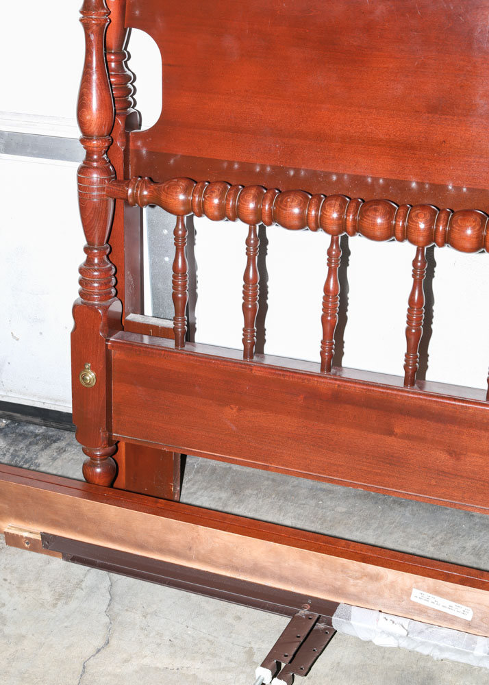 Colonial Revival FullQueen Bed Frame by Kincaid EBTH