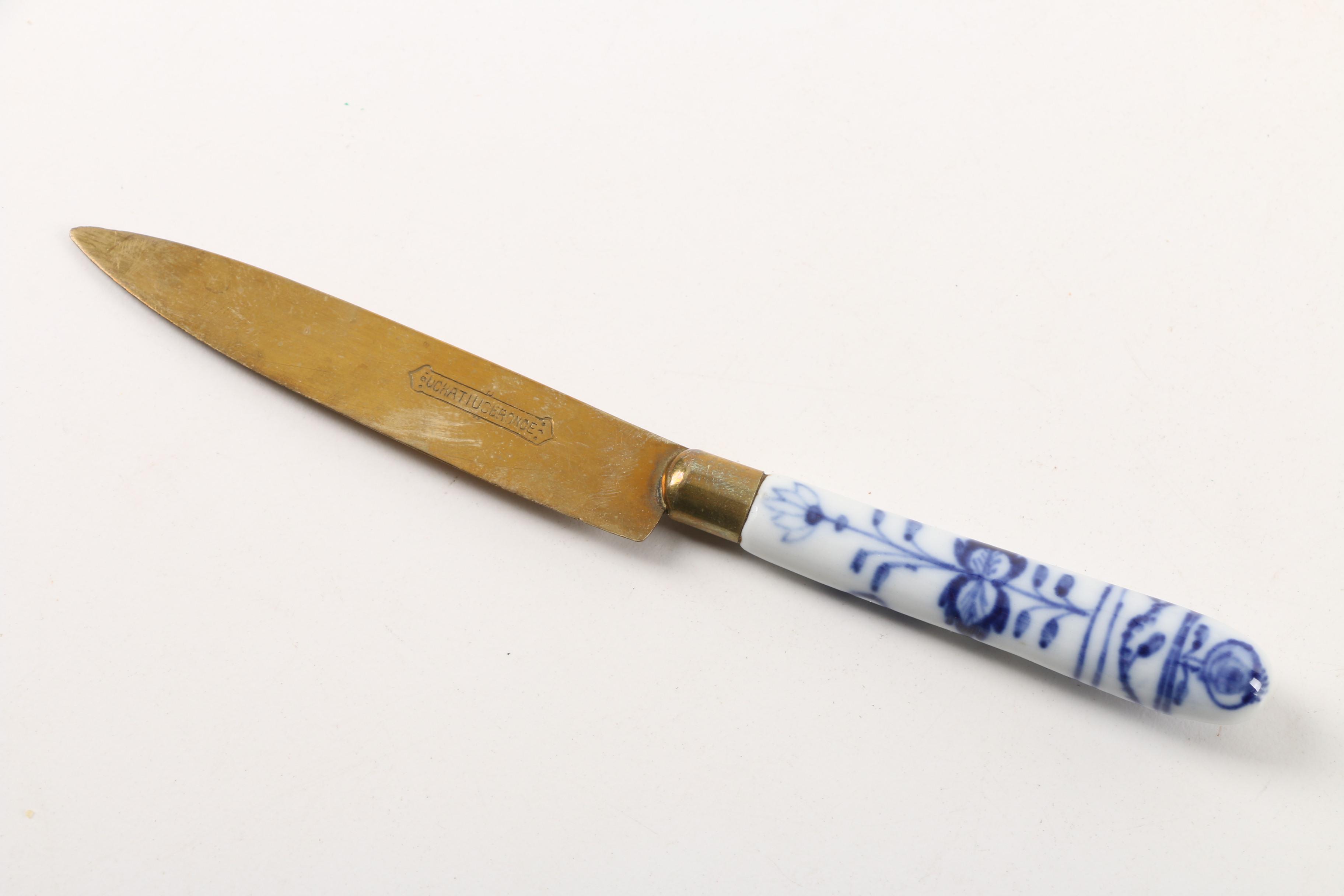 Meissen Style "Blue Onion" Porcelain Board and and Uchatiusbronce Fruit Knife EBTH