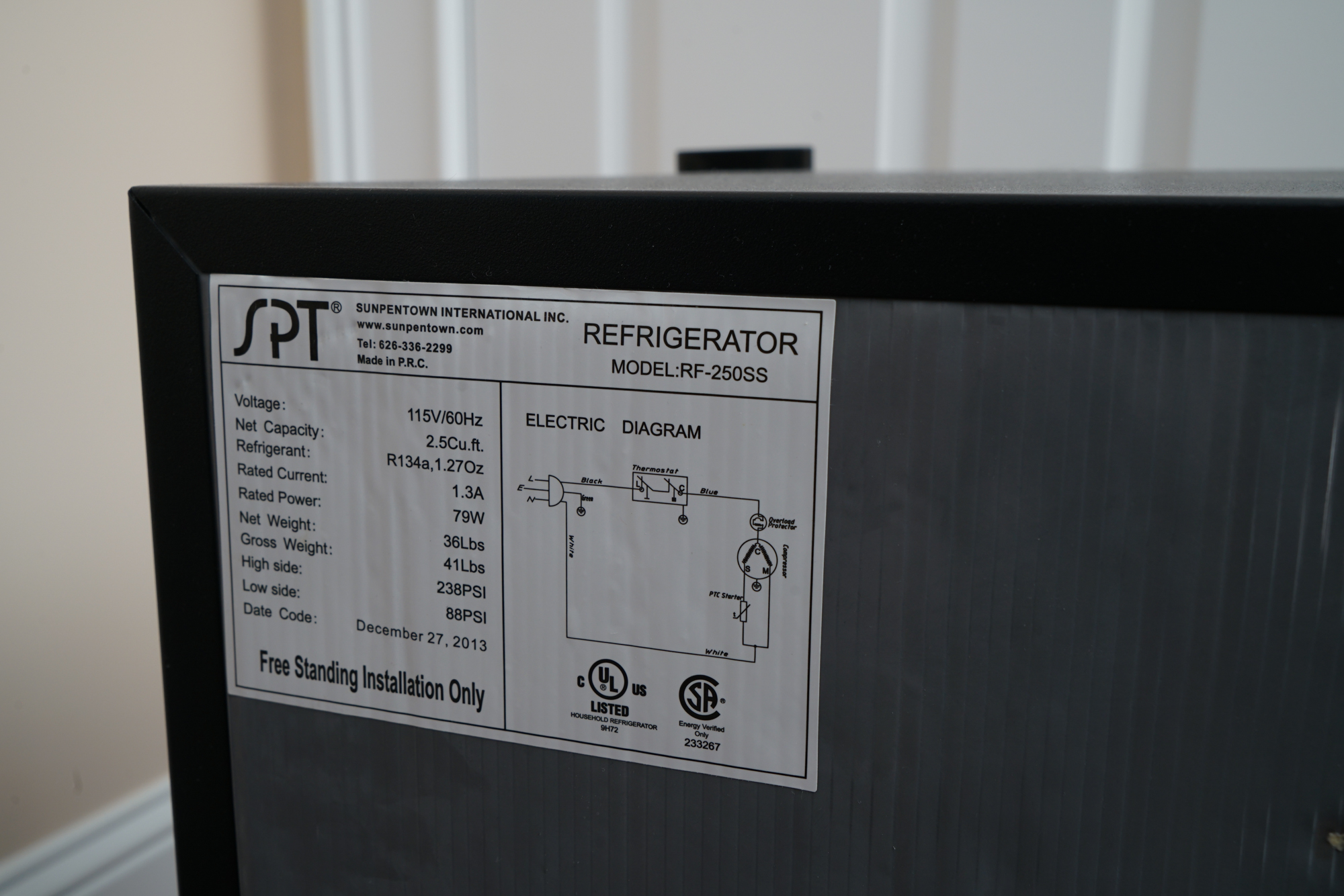 SPT Mini Fridge EBTH