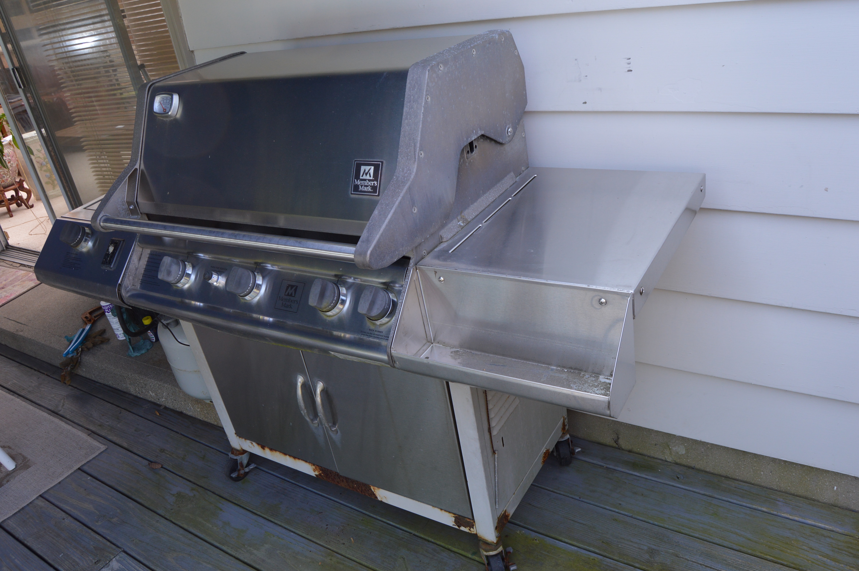 Member's Mark Gas Grill EBTH