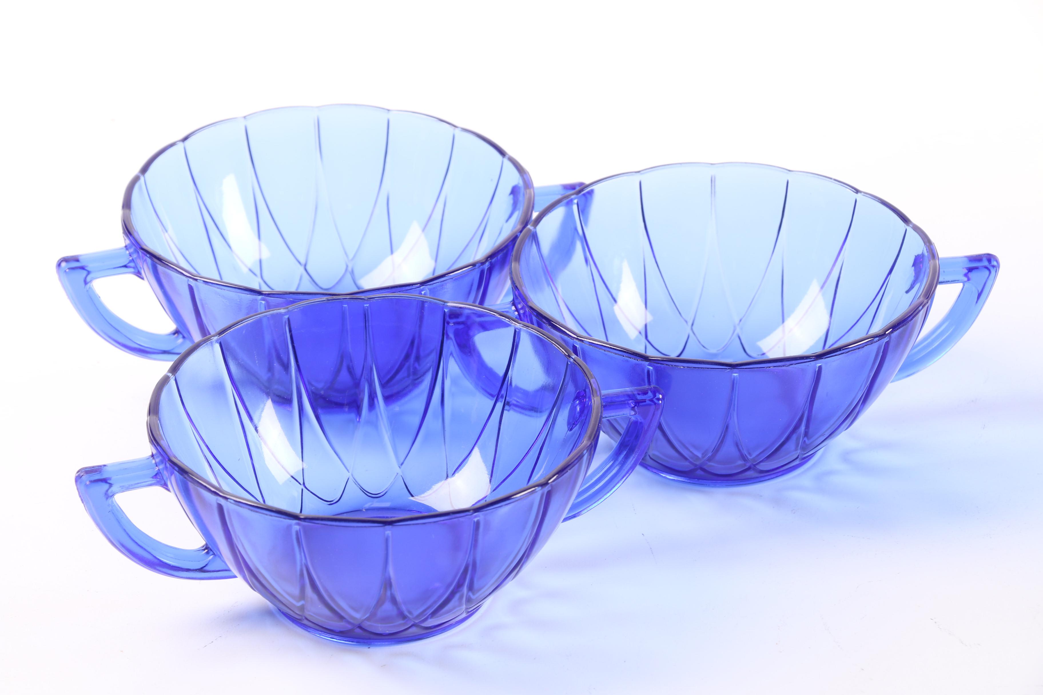 Download Cobalt Blue Depression Glass Dinnerware featuring Hazel-Atlas "Newport" | EBTH