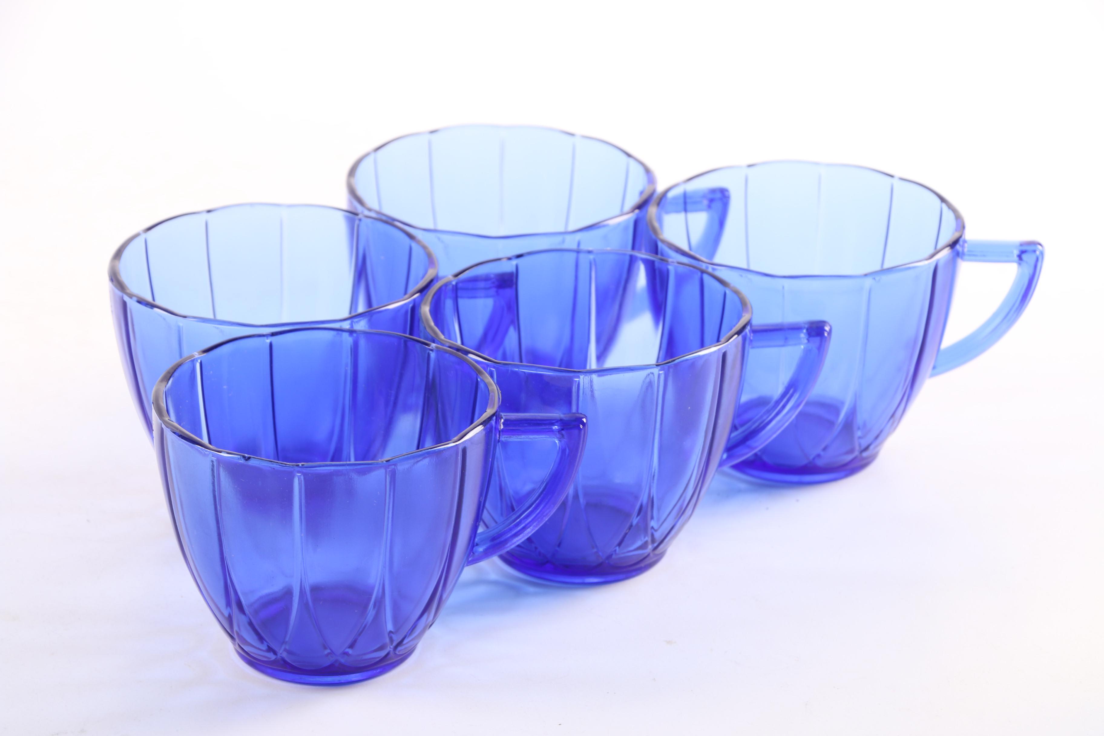 Download Cobalt Blue Depression Glass Dinnerware featuring Hazel-Atlas "Newport" | EBTH