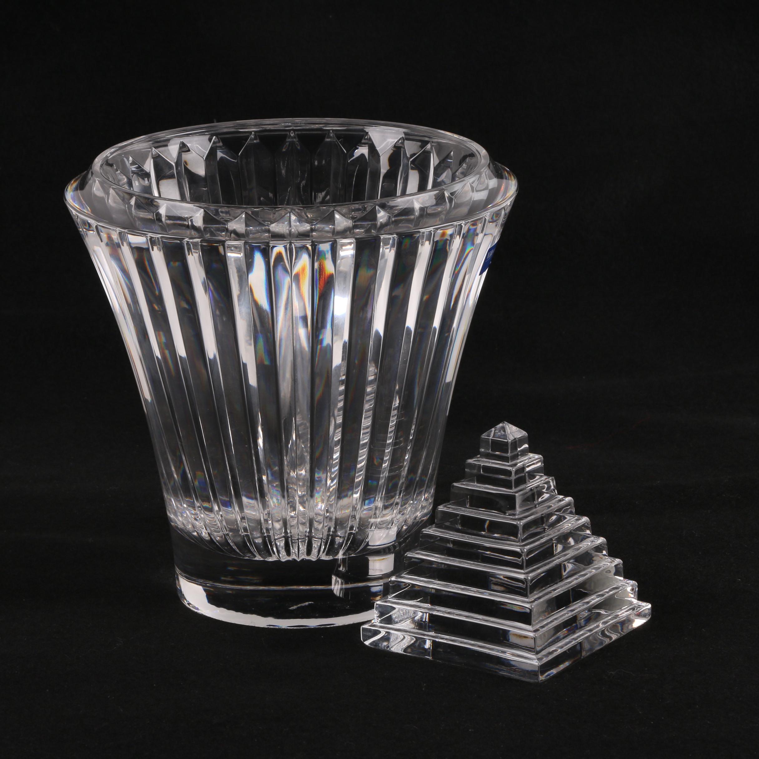Villeroy Boch Crystal Flower Vase And Pyramid Paperweight Ebth