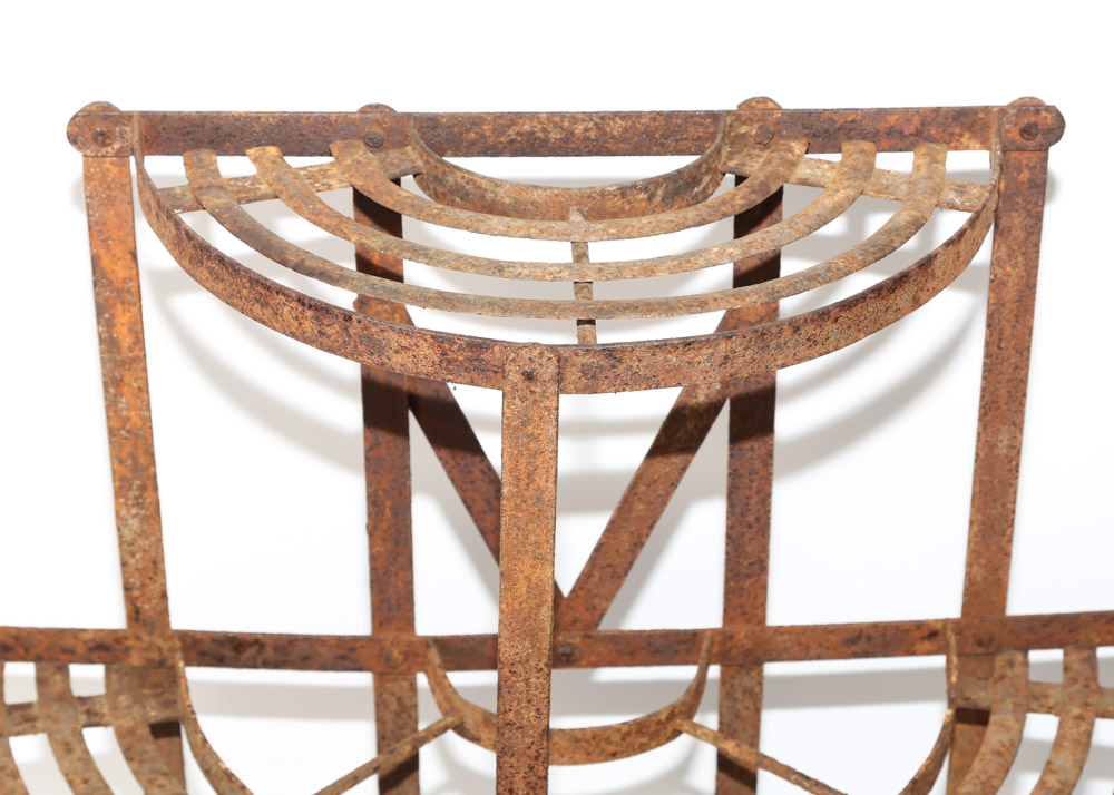 Metal Outdoor Stands EBTH